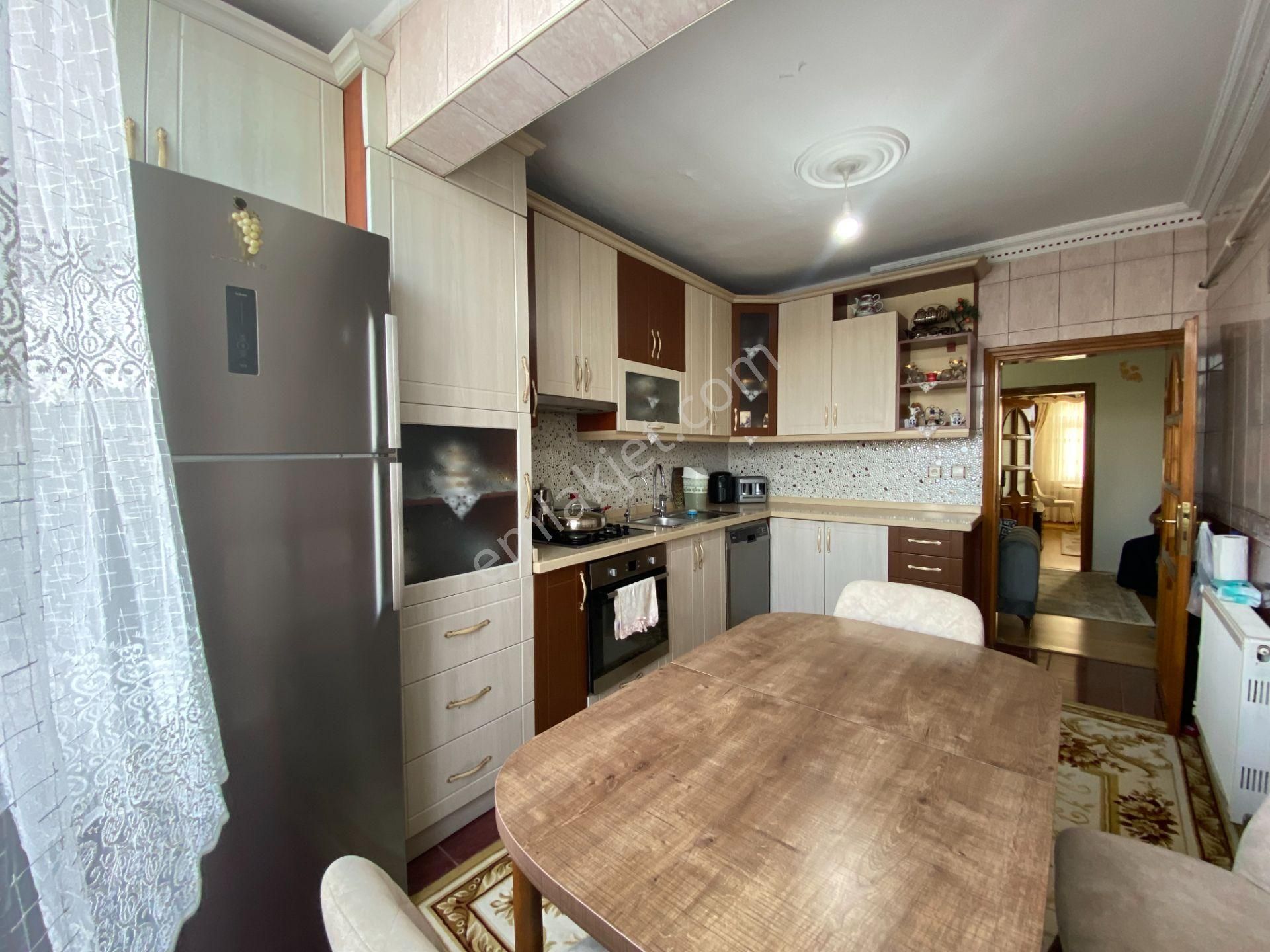 Fırsat Satılık Geniş 3+1 Daire 147 M2 Ataşehir/ferhatpaşa Mah - Görsel 8