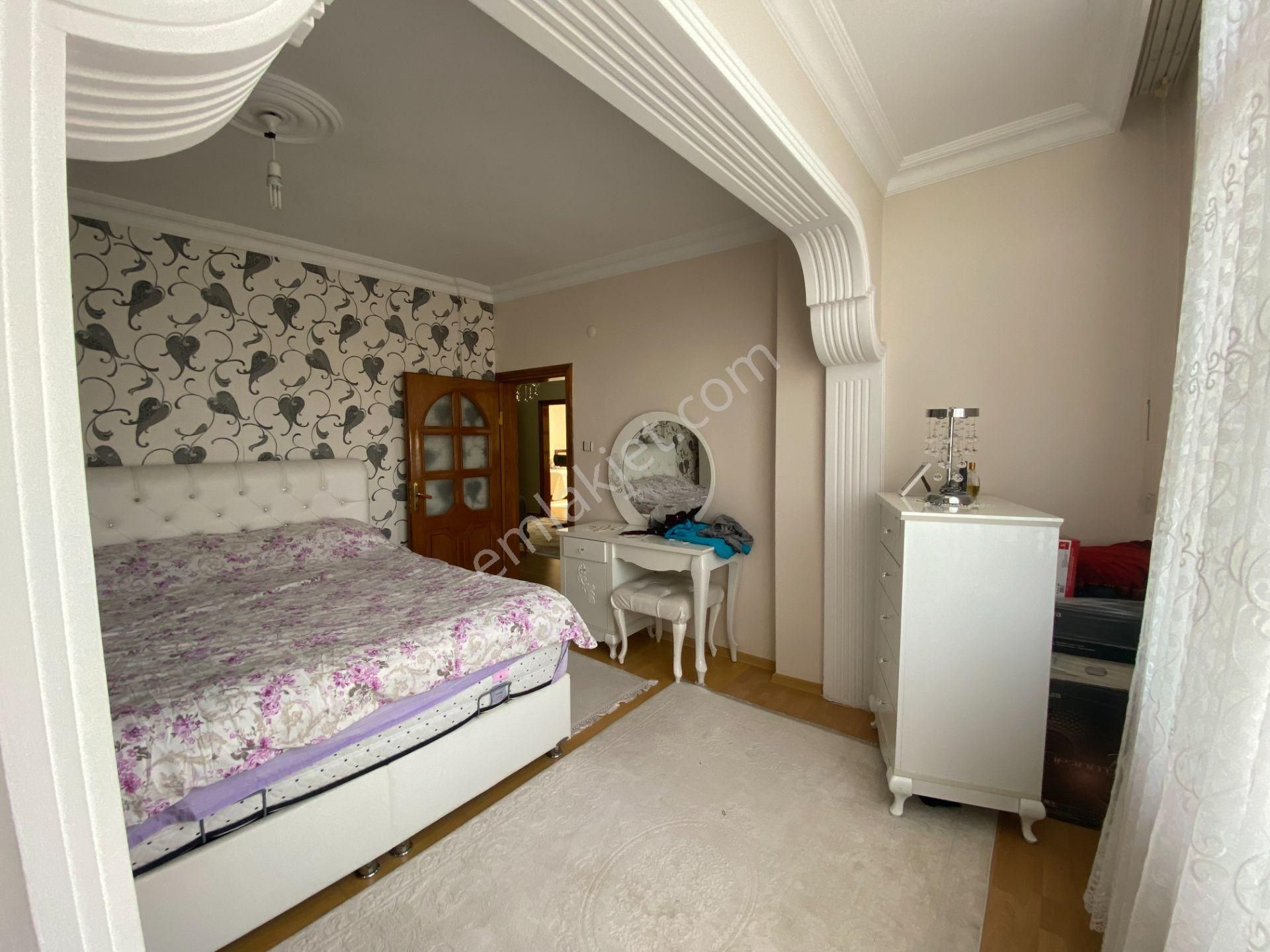 Fırsat Satılık Geniş 3+1 Daire 147 M2 Ataşehir/ferhatpaşa Mah - Görsel 17