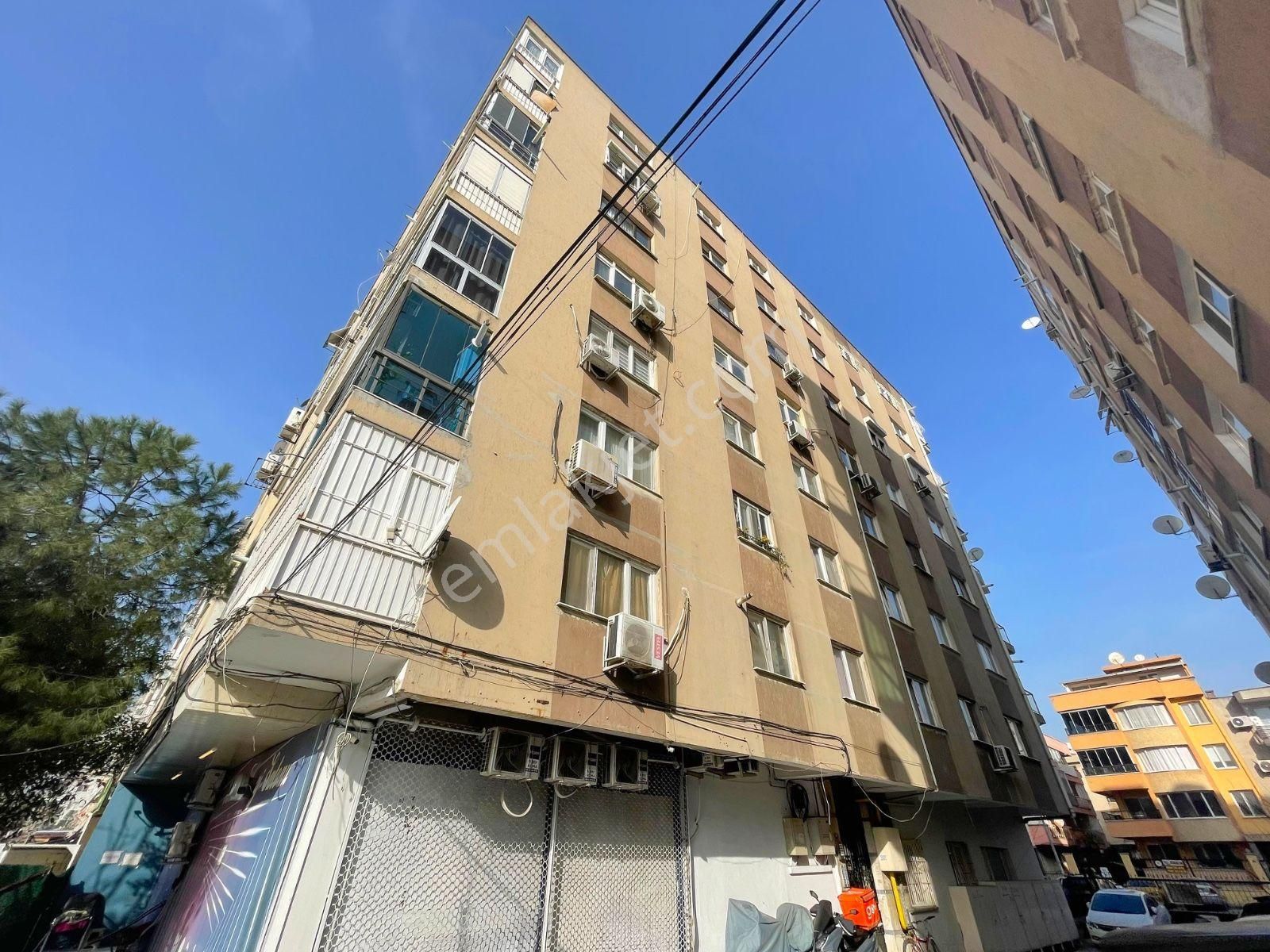Bornova Ankara Caddesi Üzerinde 3+1 Kiralık Daire - Görsel 24