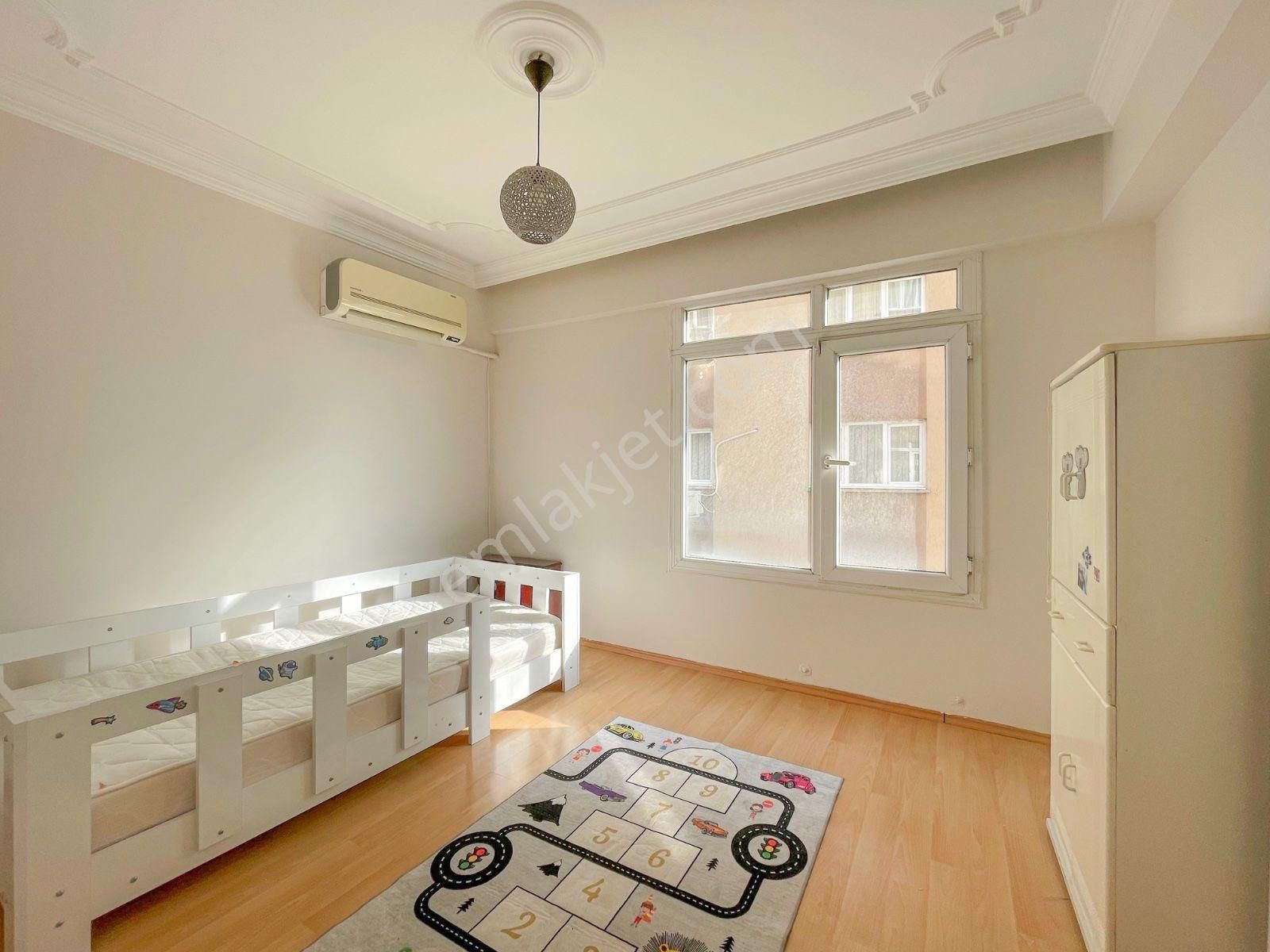 Bornova Ankara Caddesi Üzerinde 3+1 Kiralık Daire - Görsel 14