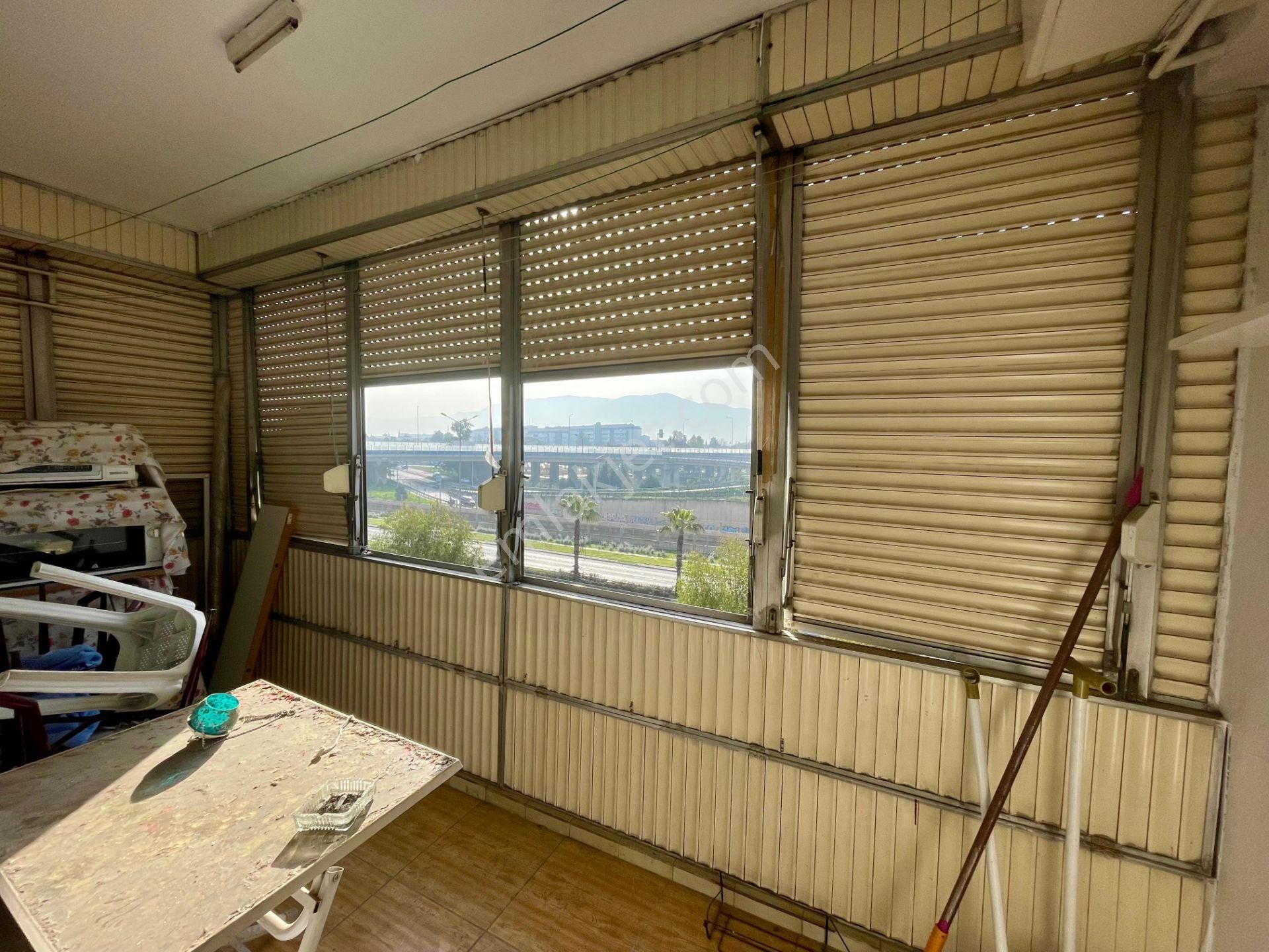 Bornova Ankara Caddesi Üzerinde 3+1 Kiralık Daire - Görsel 3