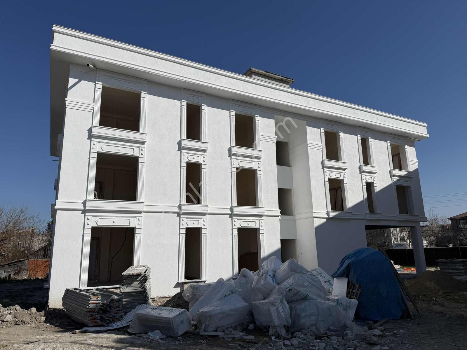 Ömer İnan Remax Hür Erenler 2+1 Güney Cephe Site İçi Lüx Daire