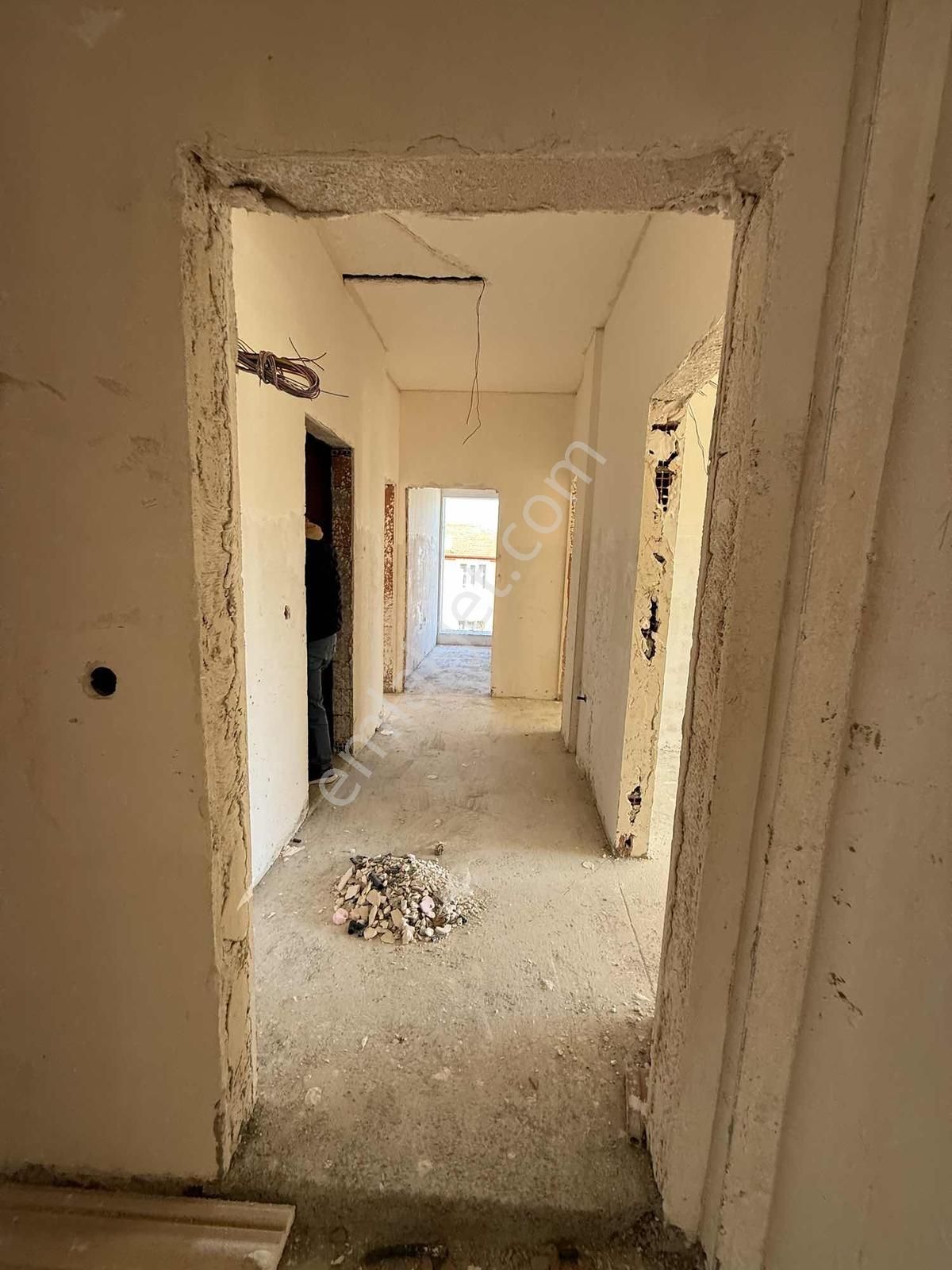Ömer İnan Remax Hür Erenler 2+1 Güney Cephe Site İçi Lüx Daire - Görsel 4