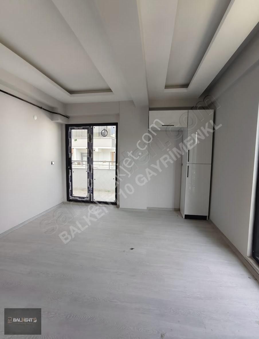 Karesi'de Köşe Sıfır 4+1 Dublex Daire - Görsel 29