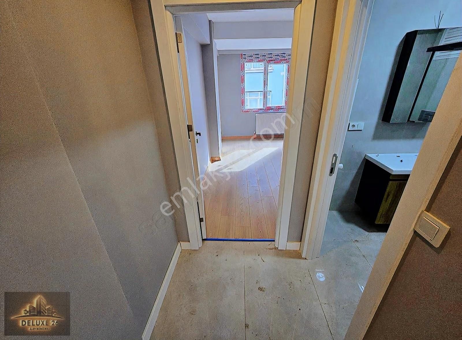 Deluxe 26 ' Dan Yeni Binada Bağlarbaşı Metroya 10 Dk 1+1 Fırsatt - Görsel 4