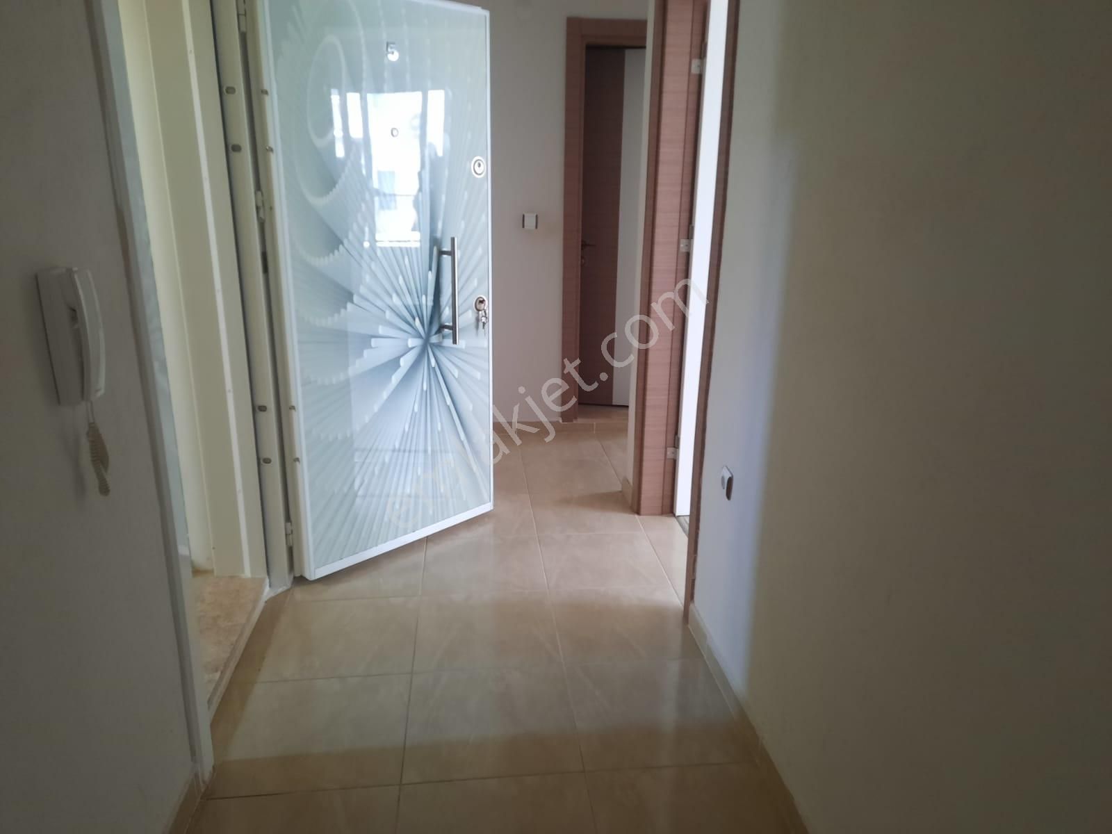 Yeni Mahallede Kiralık 2+1 Açık Mutfak Daire - Görsel 11