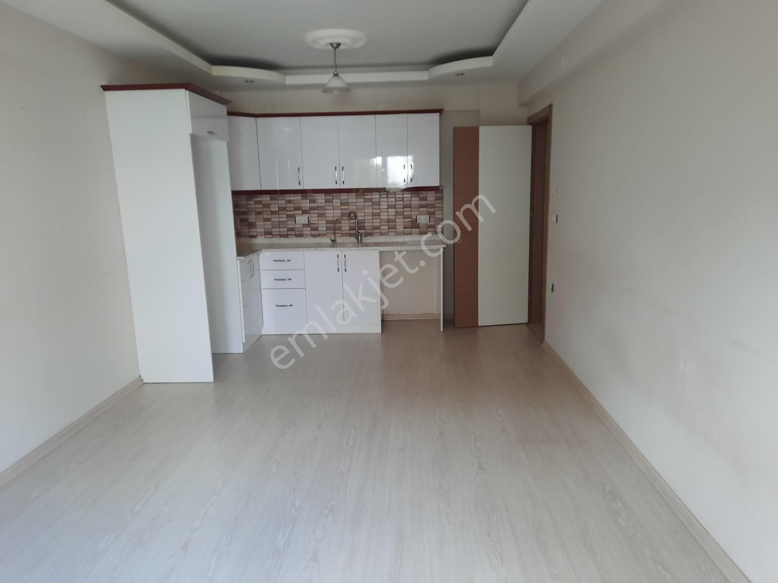 Yeni Mahallede Kiralık 2+1 Açık Mutfak Daire - Görsel 12