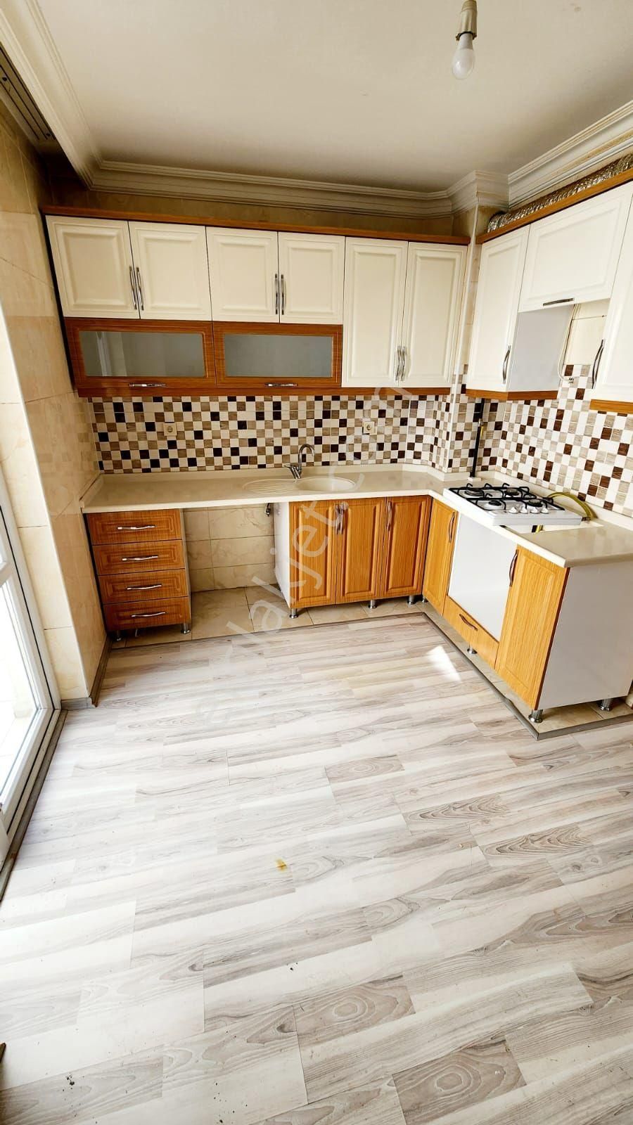 Nur Polikinliğine Yürüme Mesafesinde Yüksek Giriş 3 Cepheli Daire