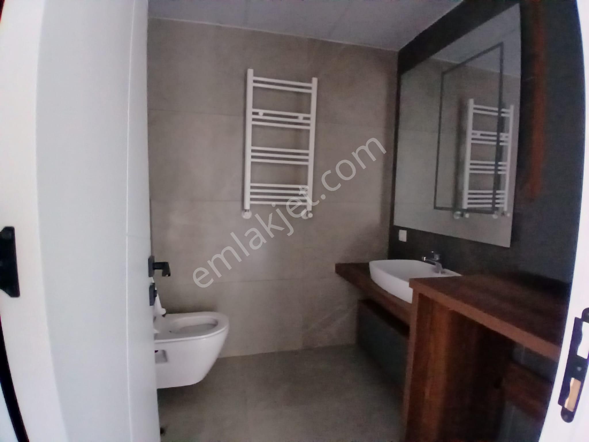 Tece Deniz Mah.de Denize 200 Mt. Mesafe'de Sosyal Aktiviteli 2+1 - Görsel 11