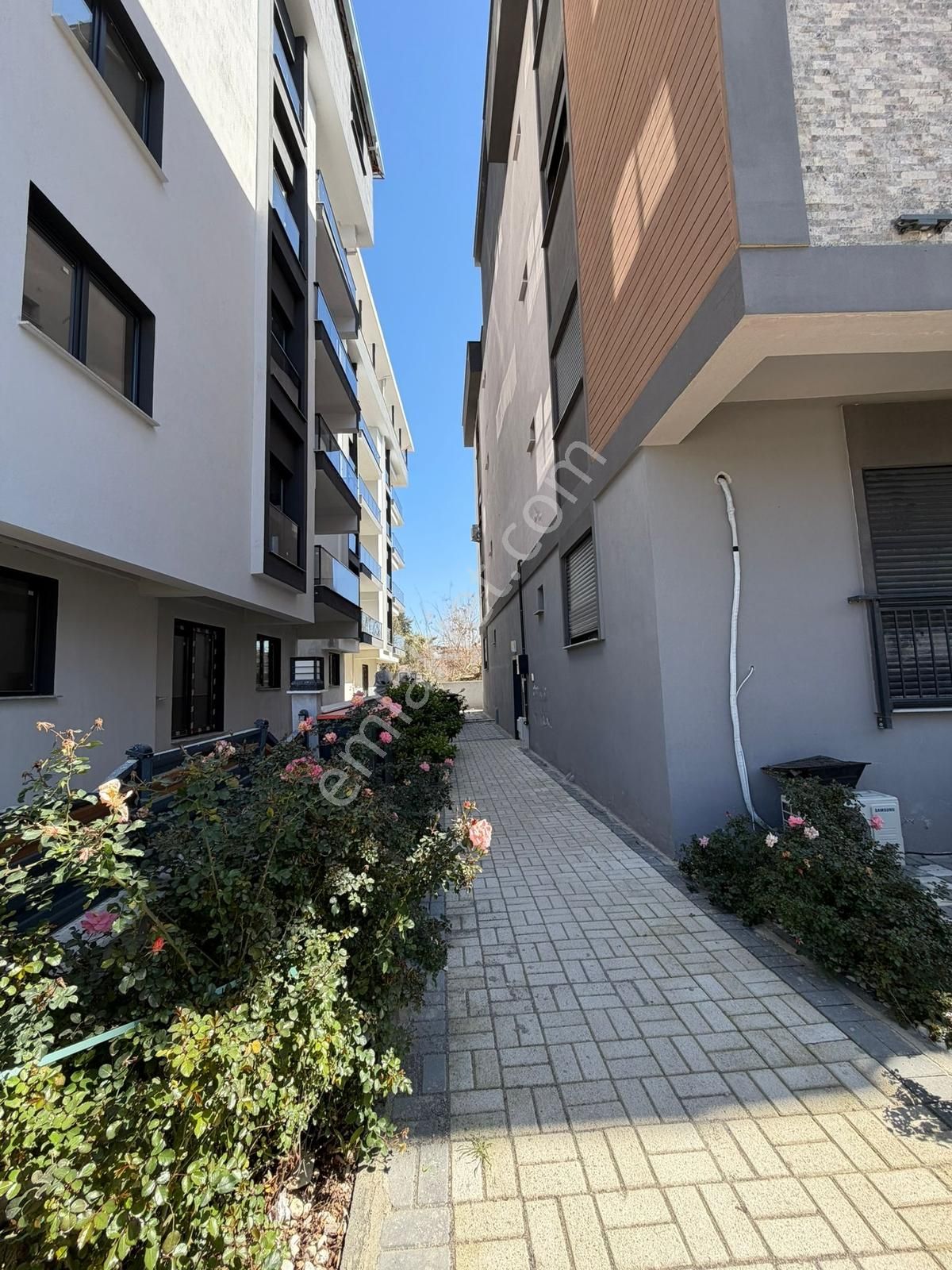 Seyrek 2+1 Açık Mutfaklı Sıfır 2 Cepheli Daire - Görsel 15