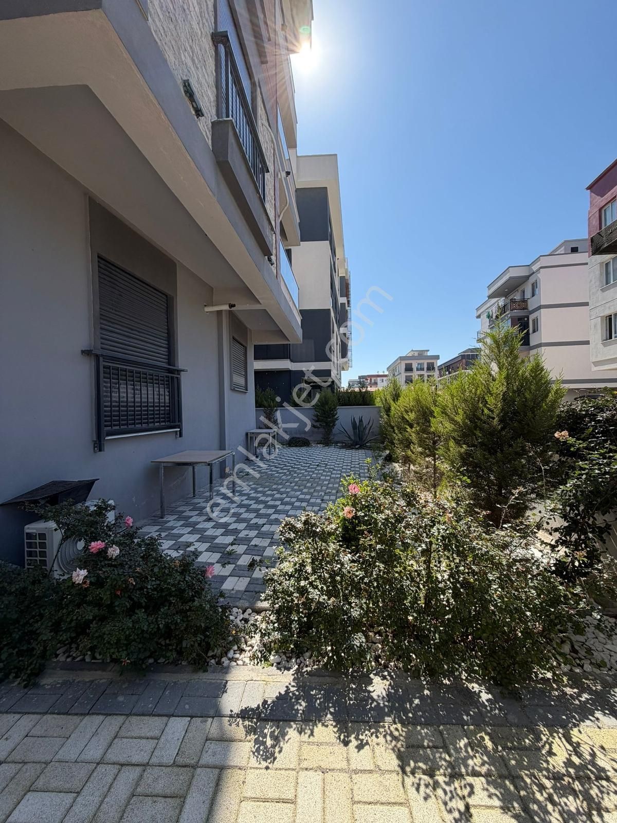 Seyrek 2+1 Açık Mutfaklı Sıfır 2 Cepheli Daire - Görsel 14