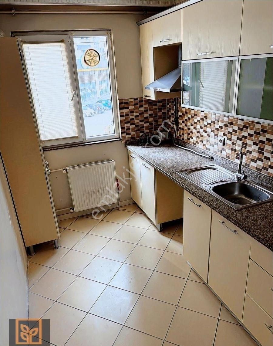 Kartal Esentepe'de Satılık 2+1 Kiracısız Metro Marmaray Adliye - Görsel 10