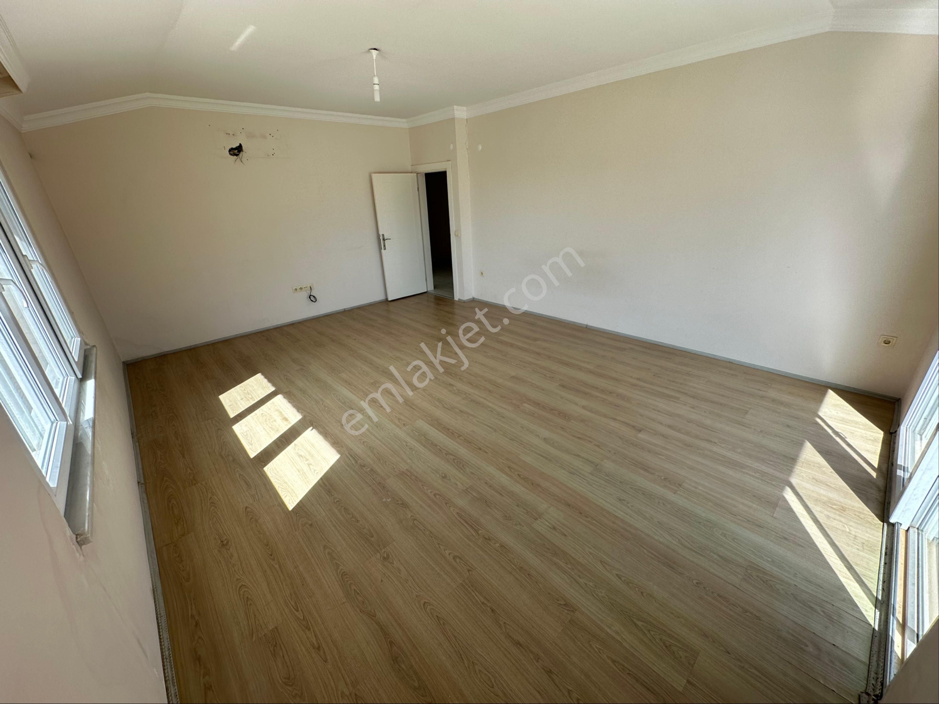 Kiralık 3+1 Daire Ayrı Mutfak - Görsel 4