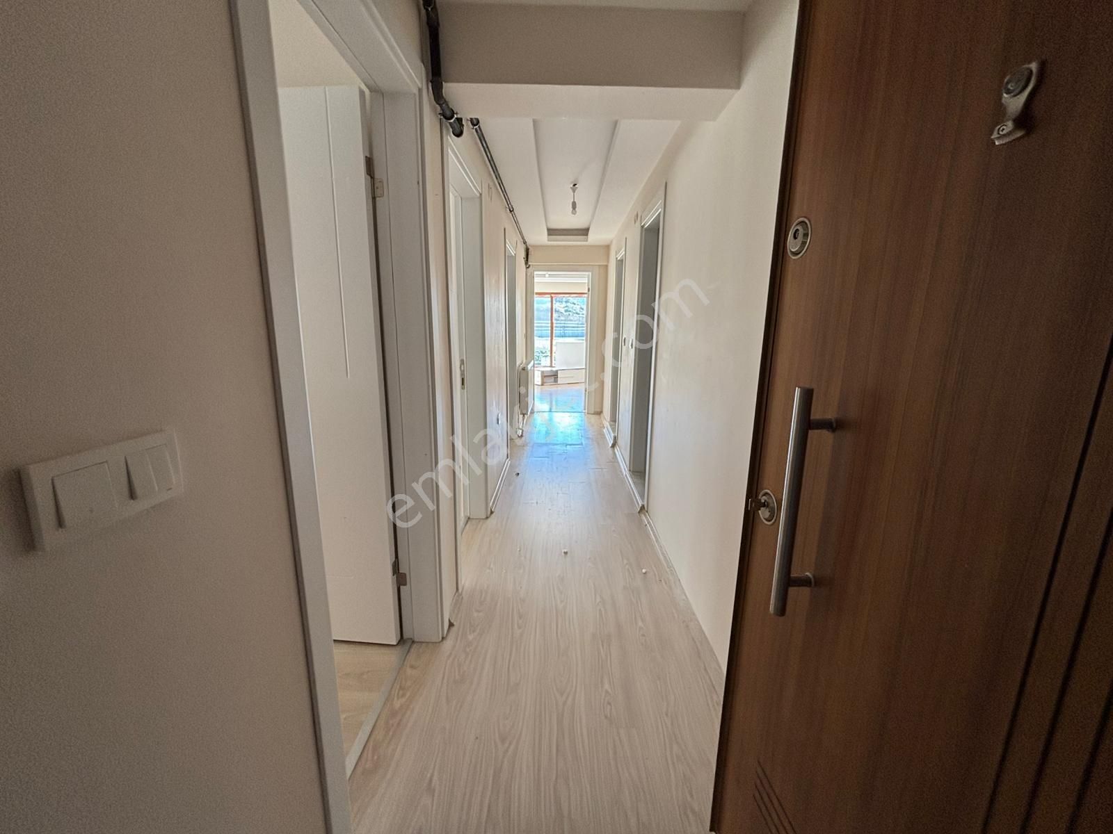 Aym Yanı 3+1 Ferah Kiralık Daire - Görsel 4