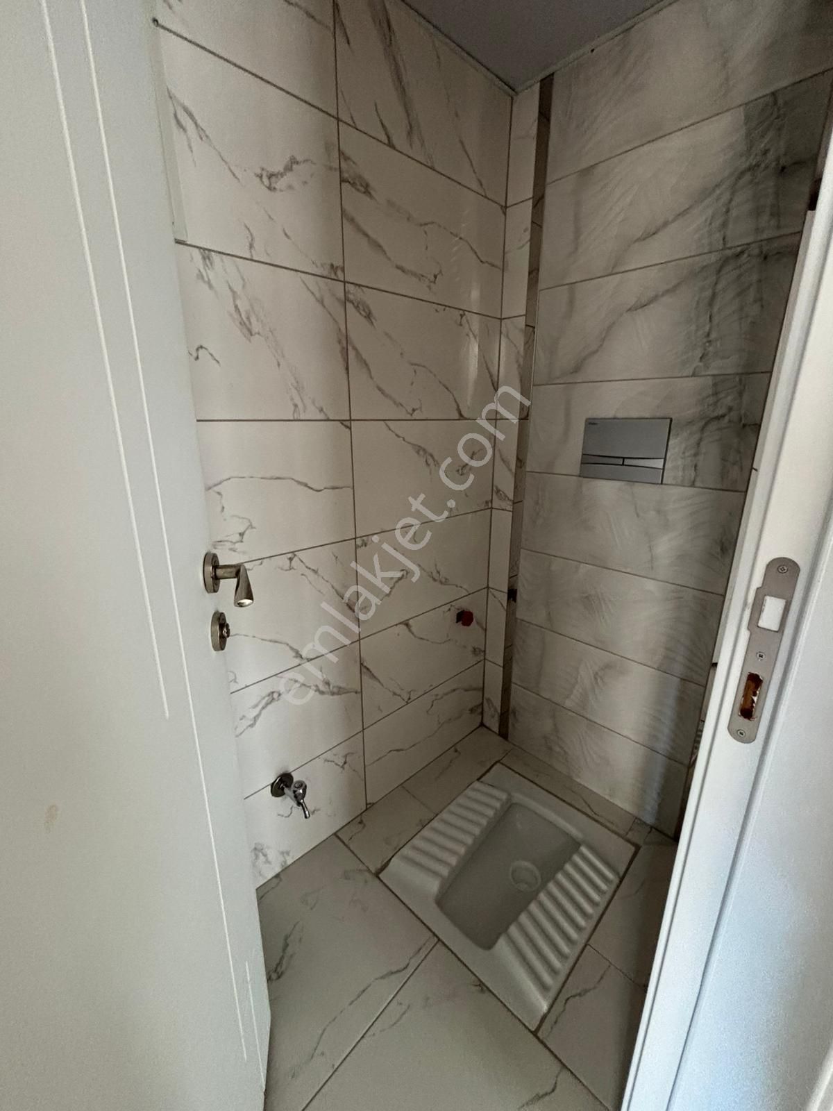 Aym Yanı 3+1 Ferah Kiralık Daire - Görsel 11