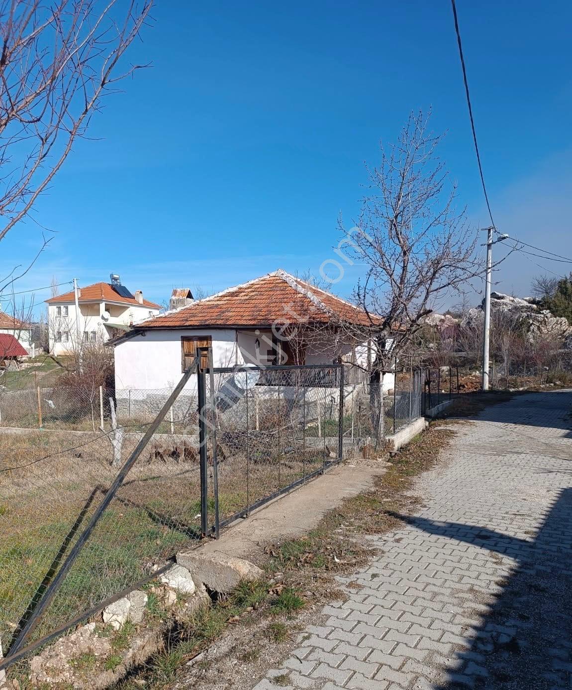 Seydikemer Dont Da Satılık Müstakil 2+1 Ev Ve Bahçesi - Görsel 6
