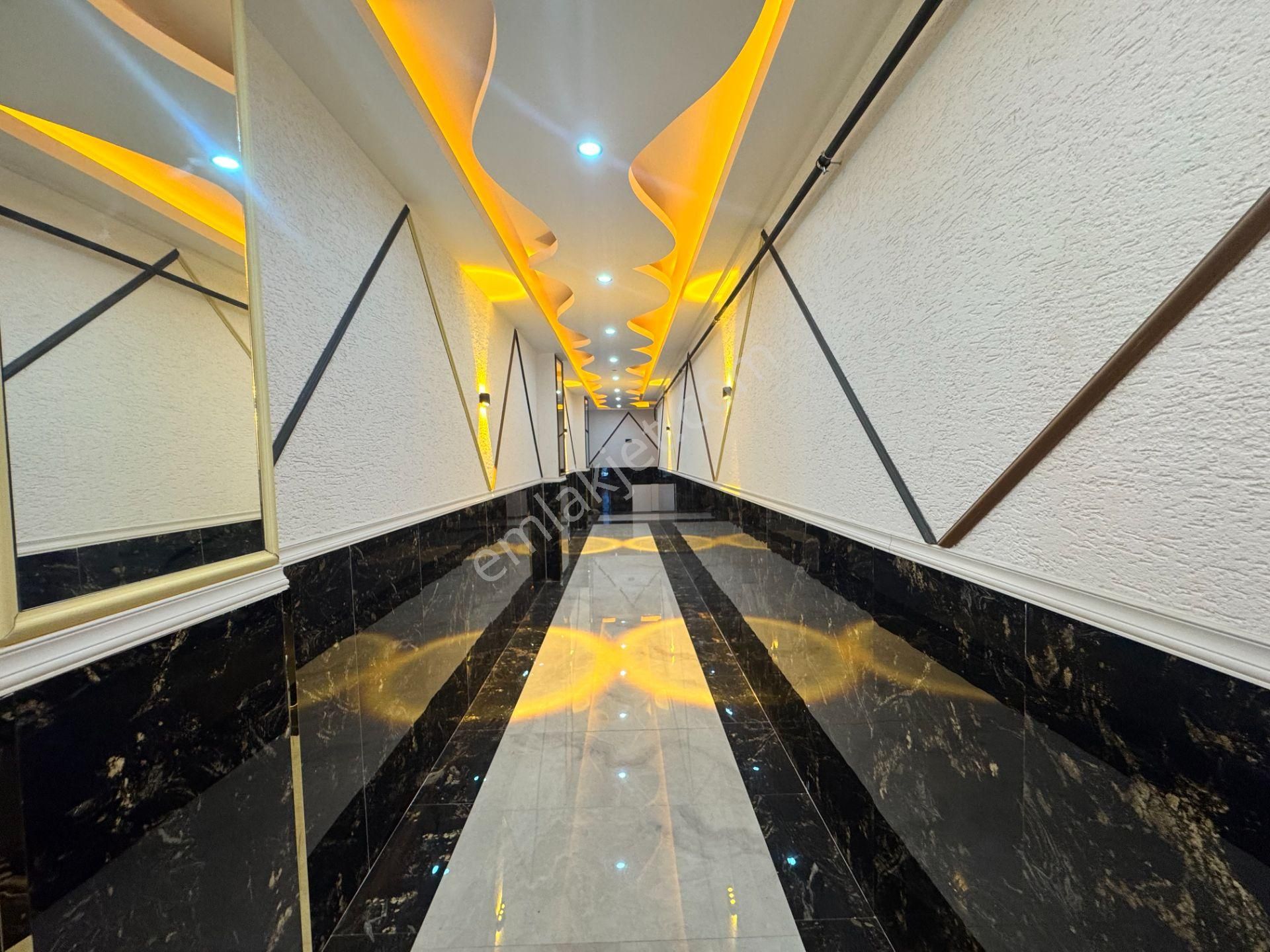 Güven'den Merkez'de Yerden Isıtmalı,ankastreli Ara Kat 2+1 Daire