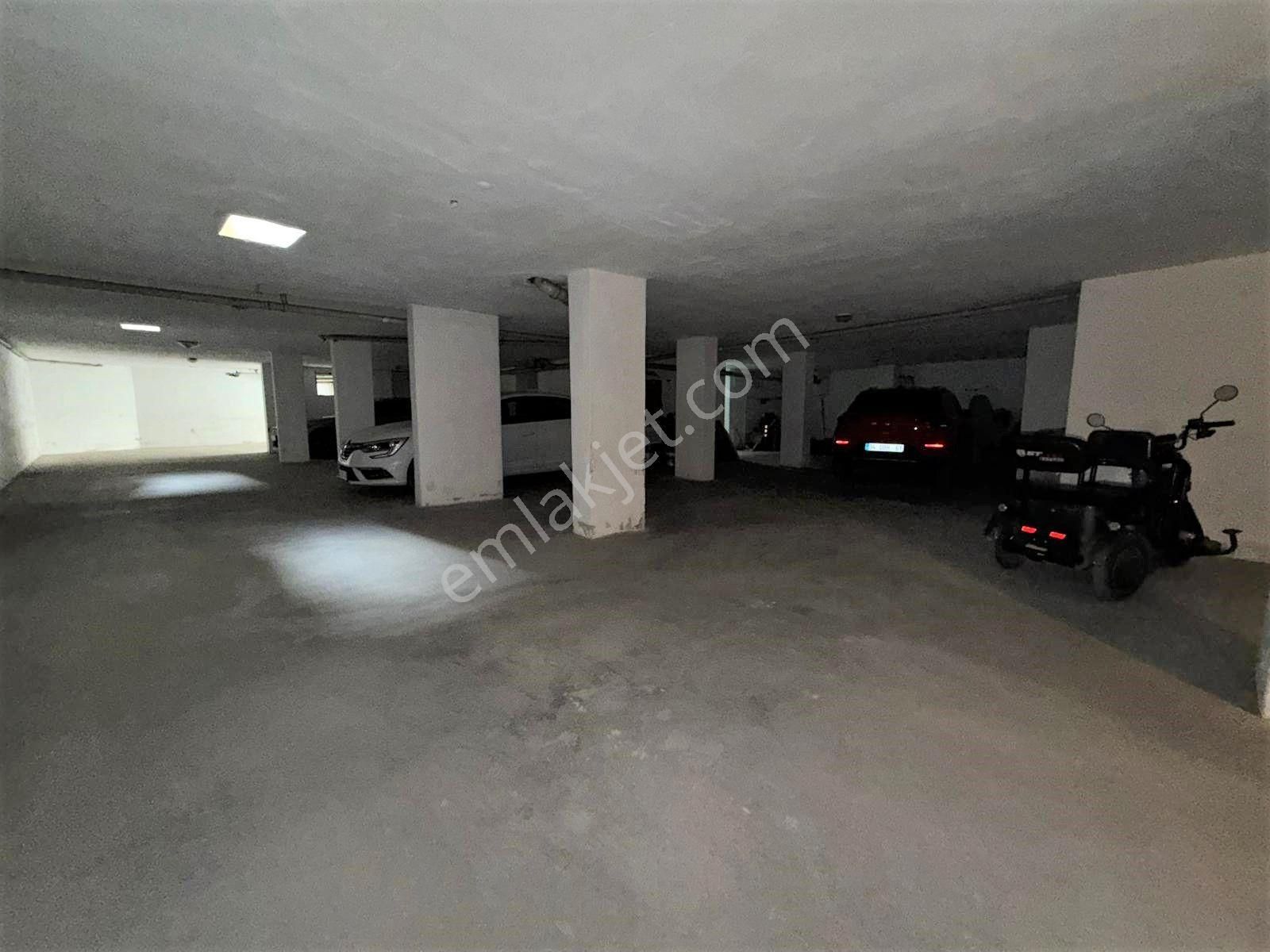 İstanbul House'dan Bahçelinizam'da 220m2 4+2 Geniş Dubleks Acil - Görsel 25