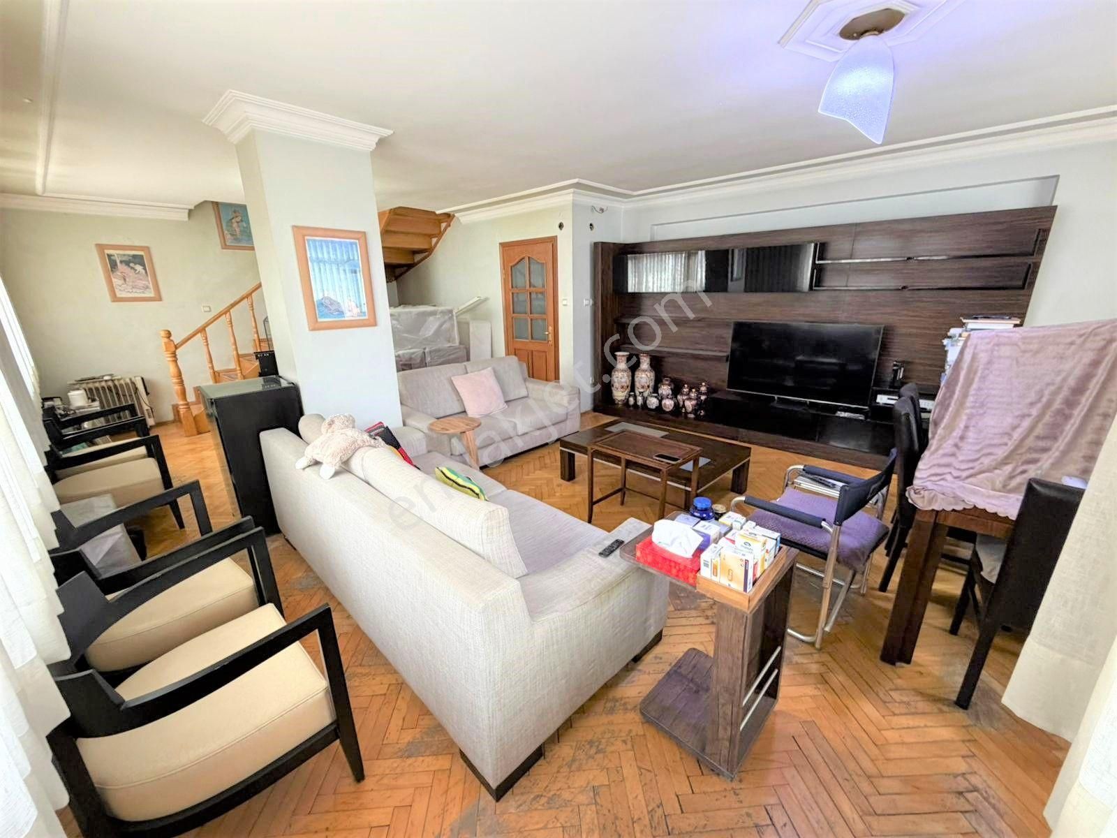 İstanbul House'dan Bahçelinizam'da 220m2 4+2 Geniş Dubleks Acil - Görsel 2