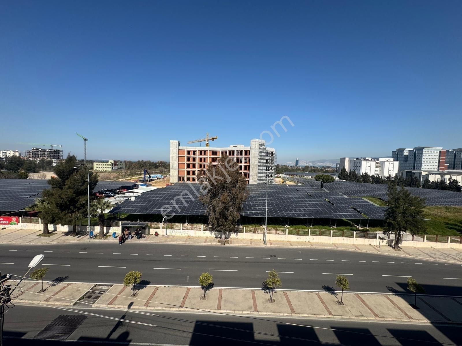 Narlıdere Ilıca Mahallesi 2+1 Full Eşyalı Kiralık Daire