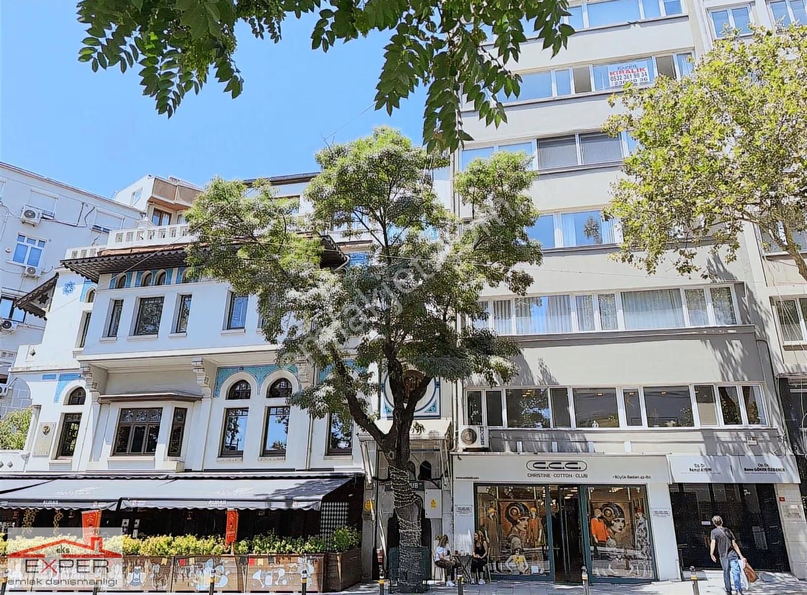 Valikonağı Caddesi Üzerinde,mükemmel Manzaralı 150m2,bakımlı 3+1 - Görsel 30