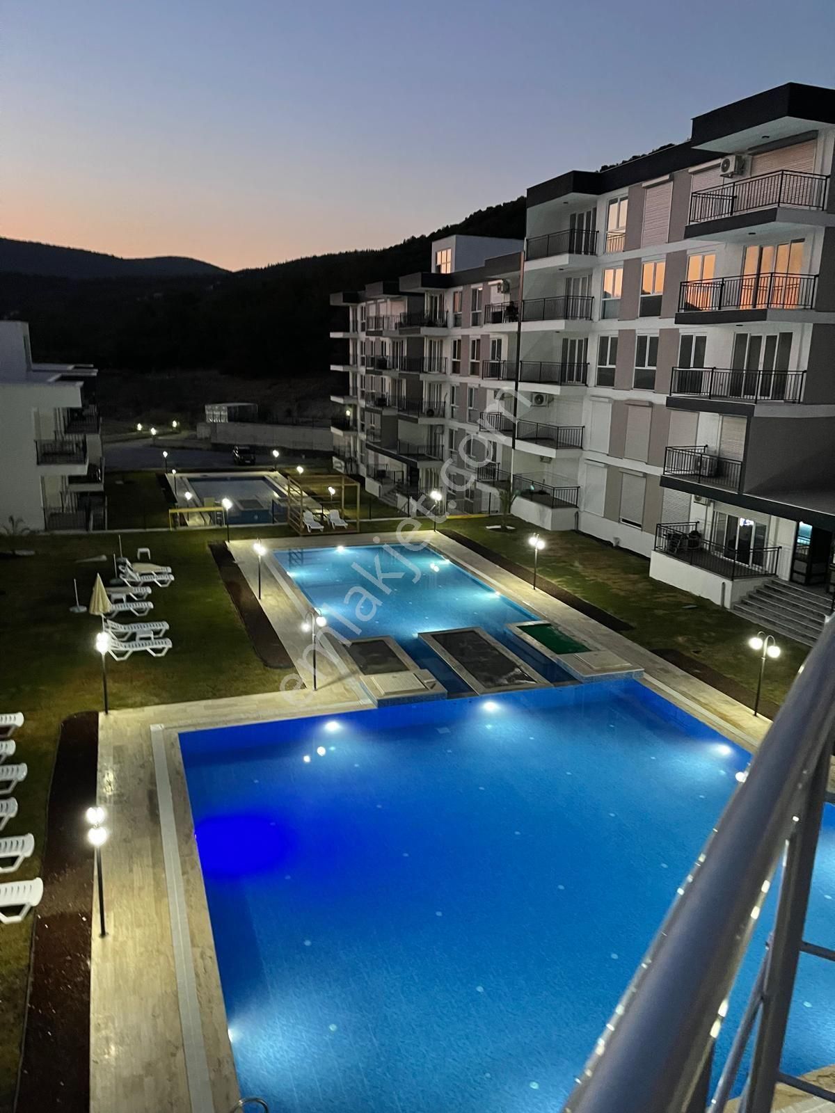 Kuşadası Kirazlı Yolunda Full Eşyalı Kiralık 1 +1 Daire - Görsel 4