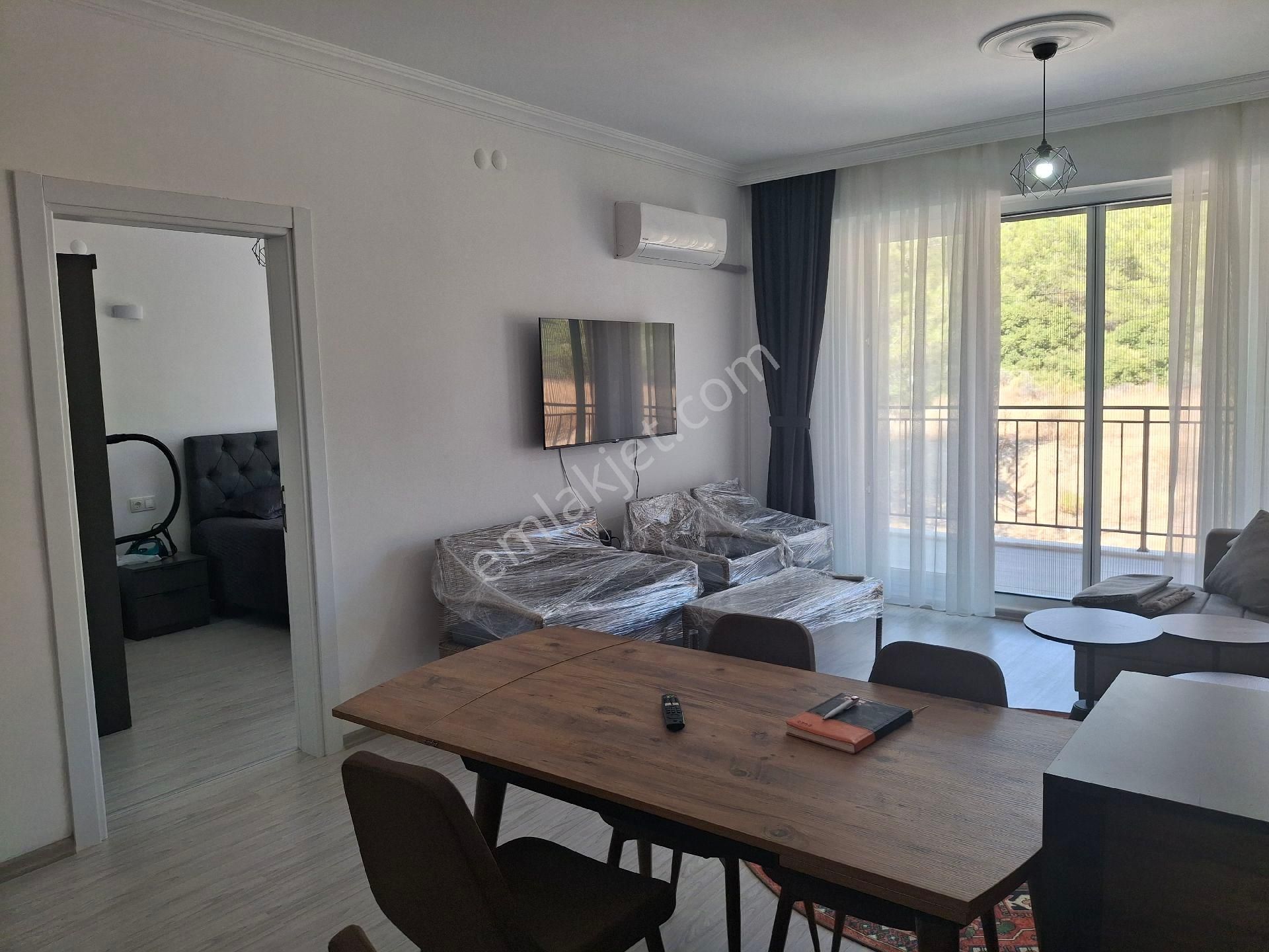 Kuşadası Kirazlı Yolunda Full Eşyalı Kiralık 1 +1 Daire - Görsel 13