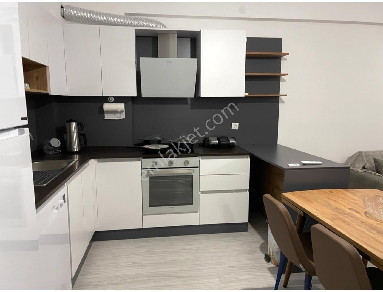 Kuşadası Kirazlı Yolunda Full Eşyalı Kiralık 1 +1 Daire - Görsel 31