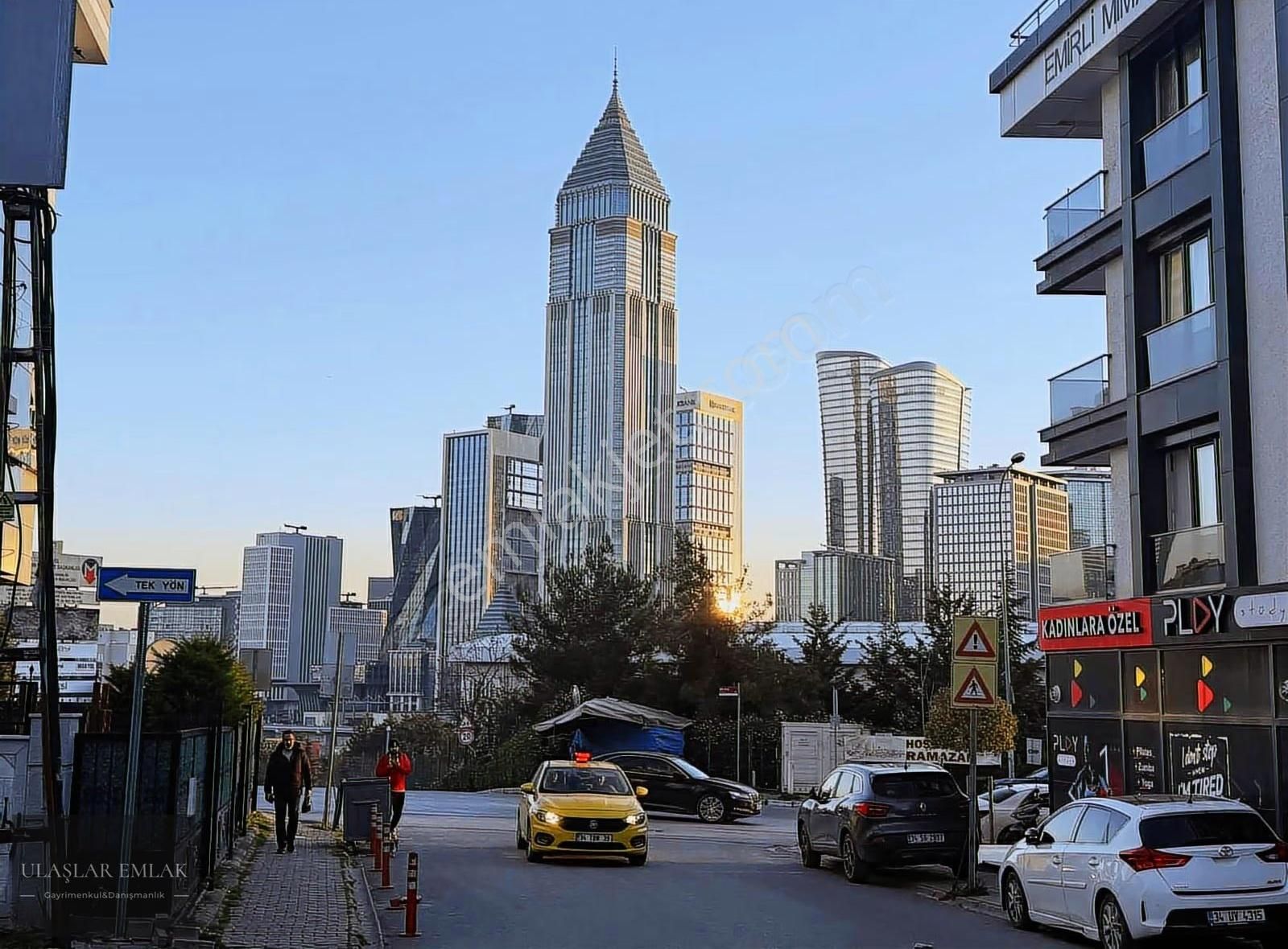 Finans Merkezi Ve Metronun Yanıbaşında 2+1 90m Arakat Lüks Daire - Görsel 12