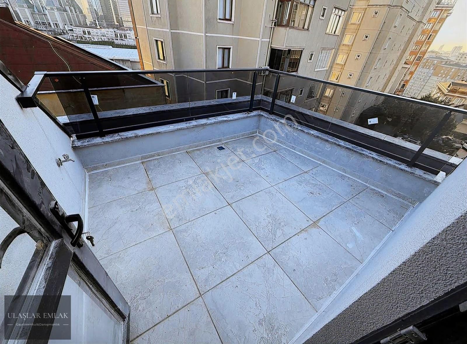 Finans Merkezi Ve Metronun Yanında 3+1 150m2 *sıfır* Lüks Dublex - Görsel 3