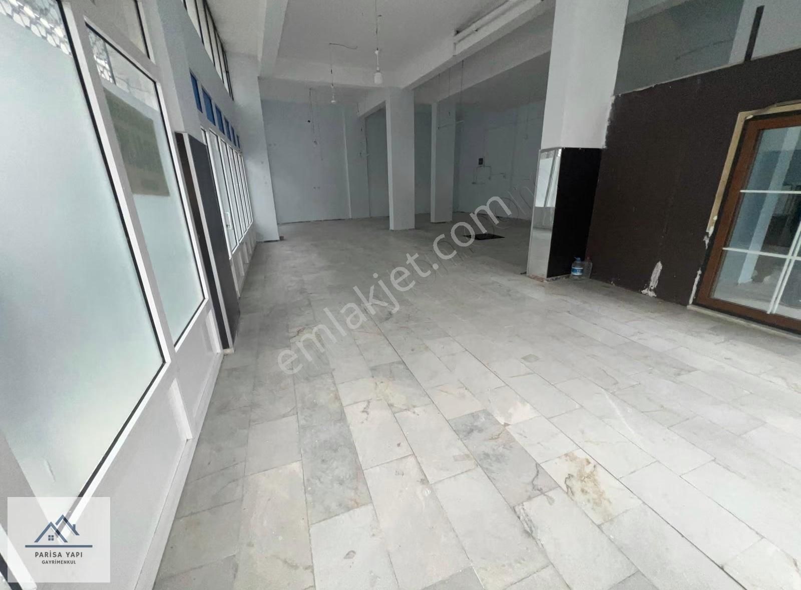 Bucaparisa'dan Çiftçi Petrol Yaknı 180m2 Kepenkli Kiralık Dükkan - Görsel 18