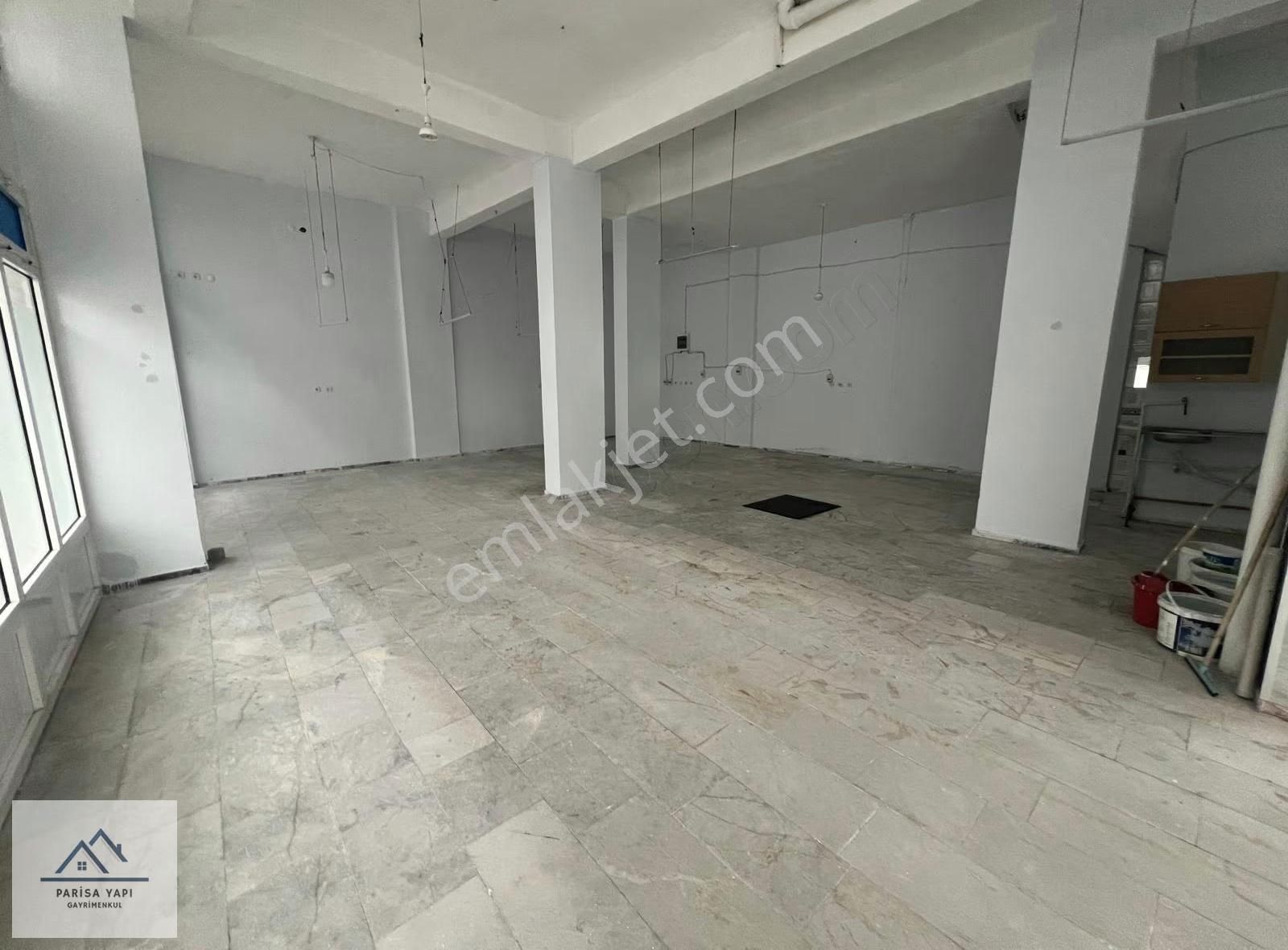 Bucaparisa'dan Çiftçi Petrol Yaknı 180m2 Kepenkli Kiralık Dükkan - Görsel 2