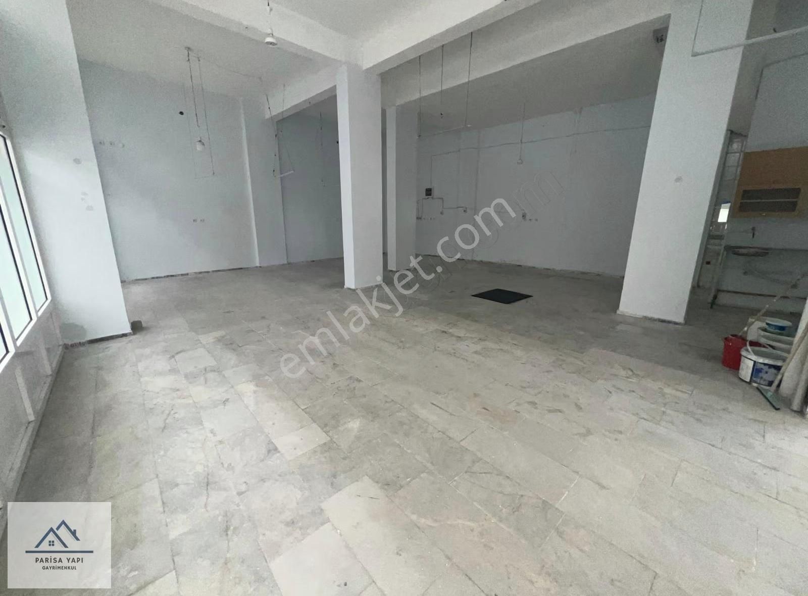 Bucaparisa'dan Çiftçi Petrol Yaknı 180m2 Kepenkli Kiralık Dükkan - Görsel 8