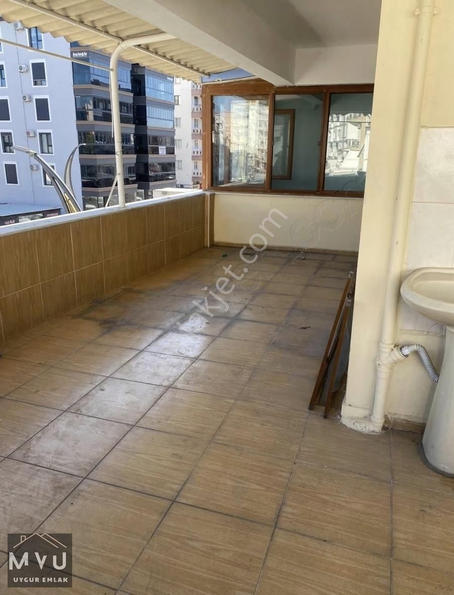 Aliağa Merkezde Kiralık 3+1 Firmalara Kiralık Arakat Daire - Görsel 9