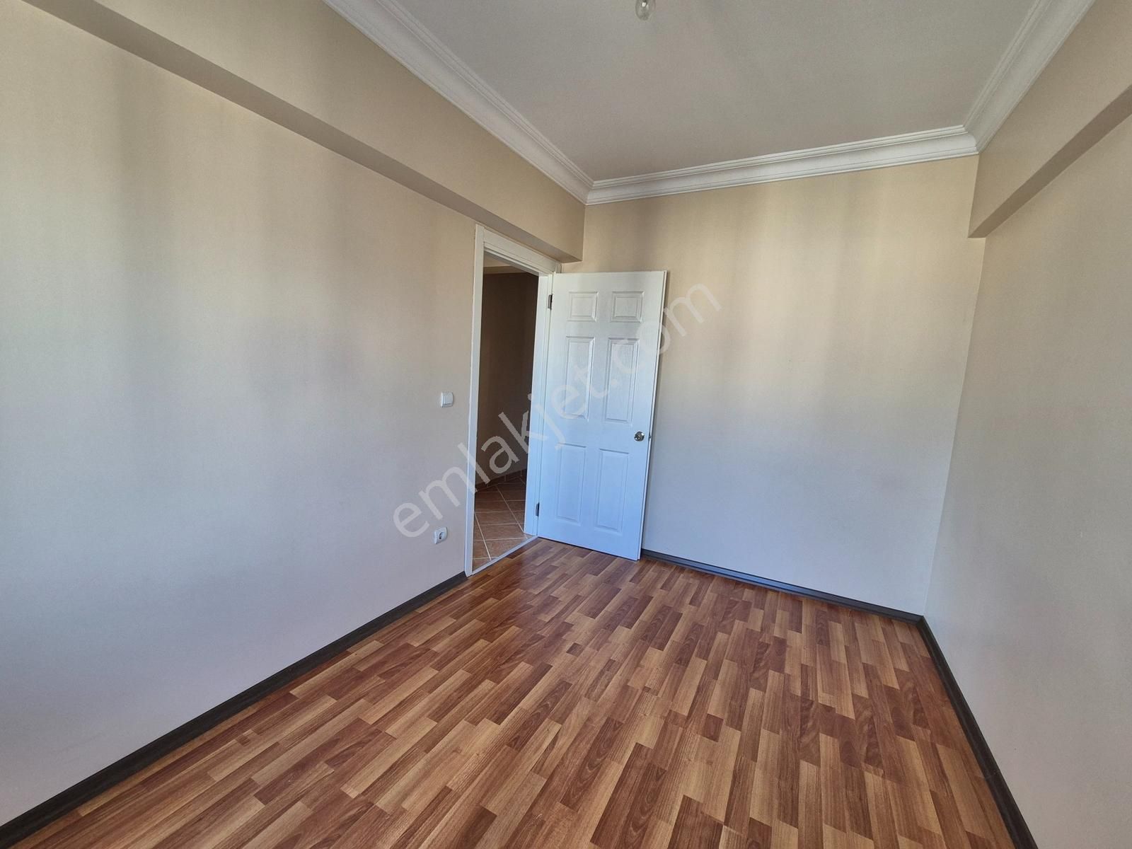 Lense Yakın Aile Sitesi Yüksek Kat Manzaralı Temiz Kiralık 3+1 - Görsel 18