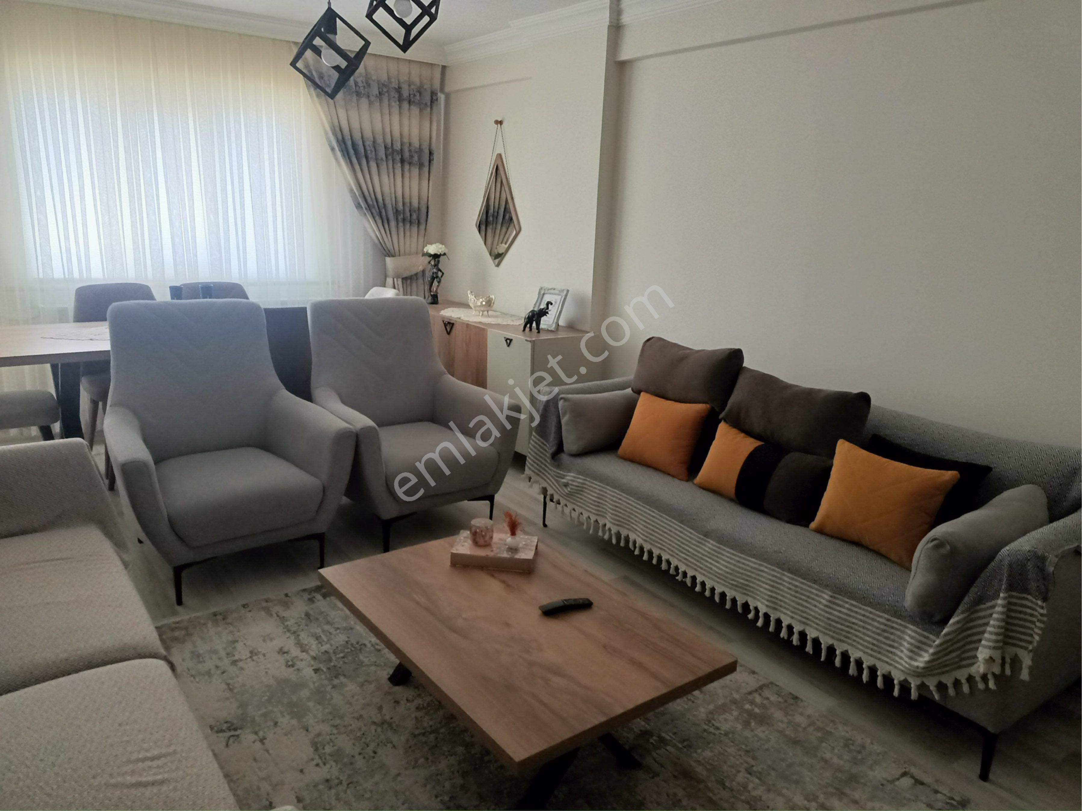 Yeni Mahalle Ayrı Mutfak 2+1 Daire Takaslı