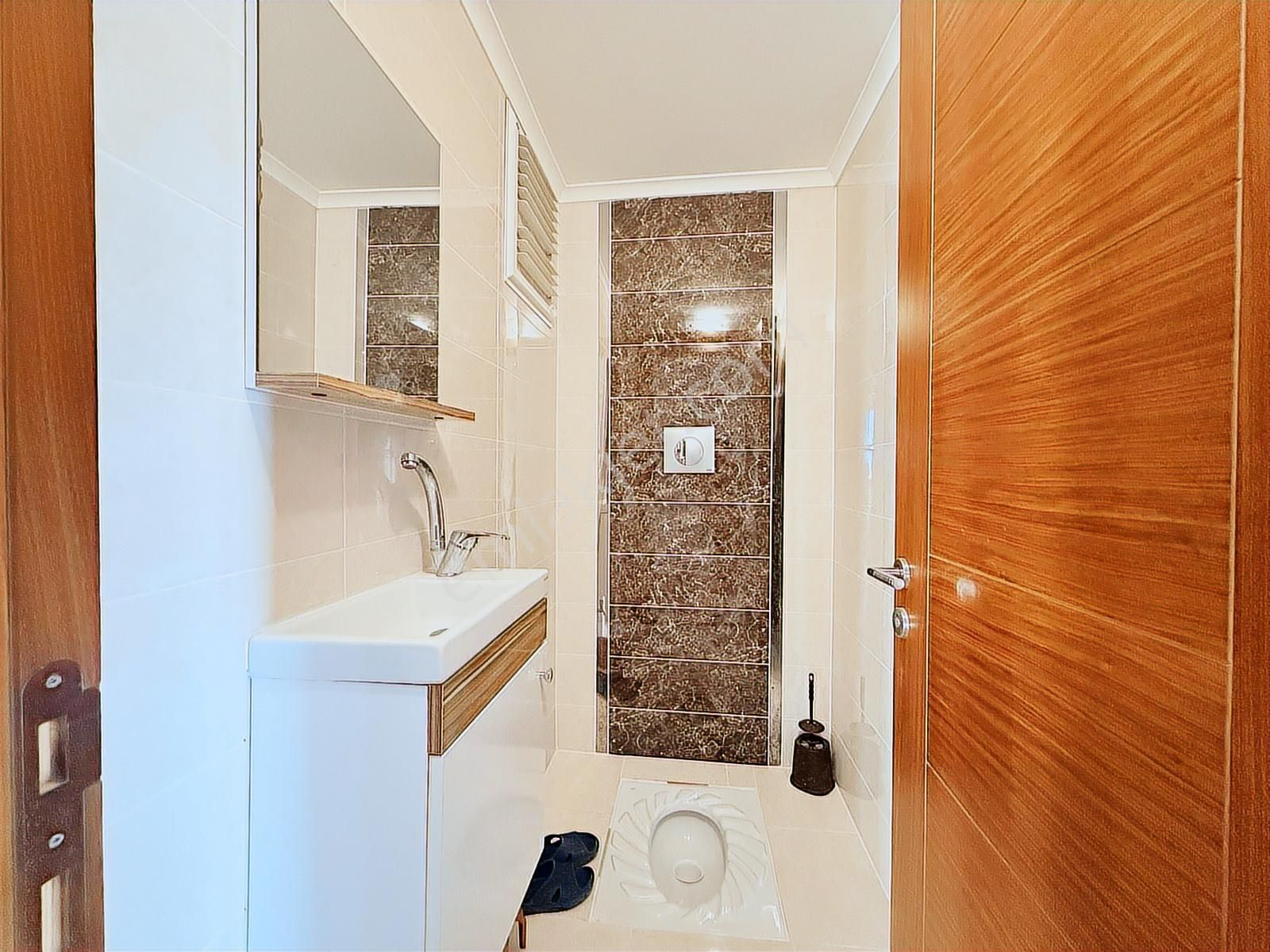 Söğütlüde Denize Yakın Şehir Manzaralı 5+2 | Tekce - Görsel 19