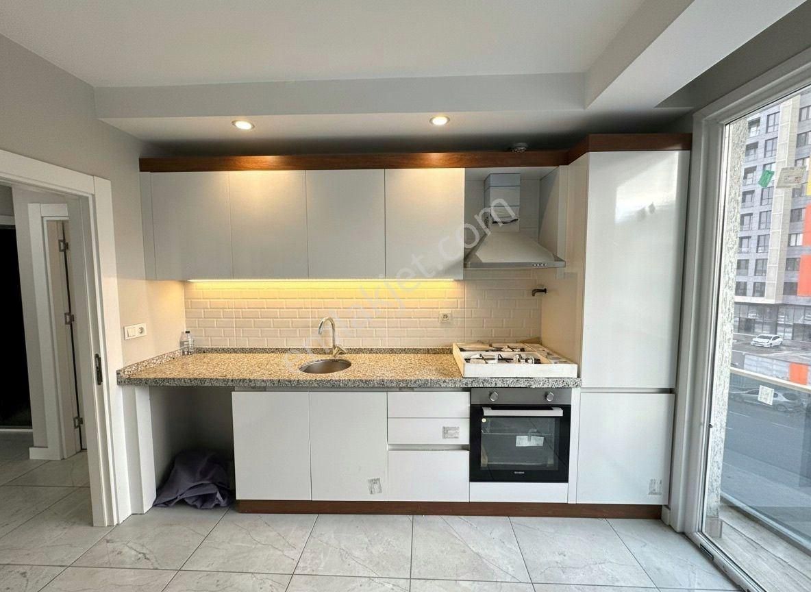 Beylikdüzü Yakuplu Mah. 2+1 Ebeveyn Banyolu, Kapalı Otoparklı - Görsel 26