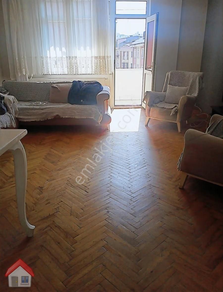Sultan Selim Mah. 90m2 Full Eşyalı 2+1 Çift Balkon,çift Wc - Görsel 9