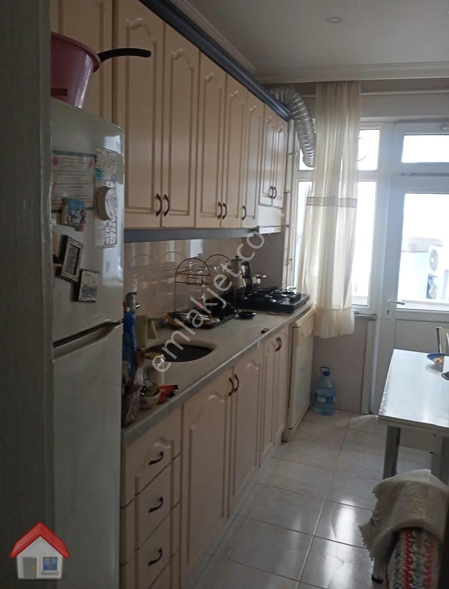 Sultan Selim Mah. 90m2 Full Eşyalı 2+1 Çift Balkon,çift Wc