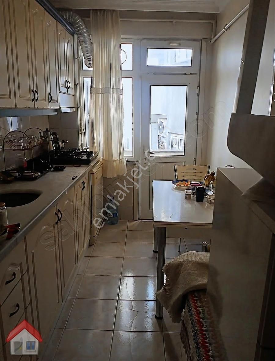 Sultan Selim Mah. 90m2 Full Eşyalı 2+1 Çift Balkon,çift Wc - Görsel 14