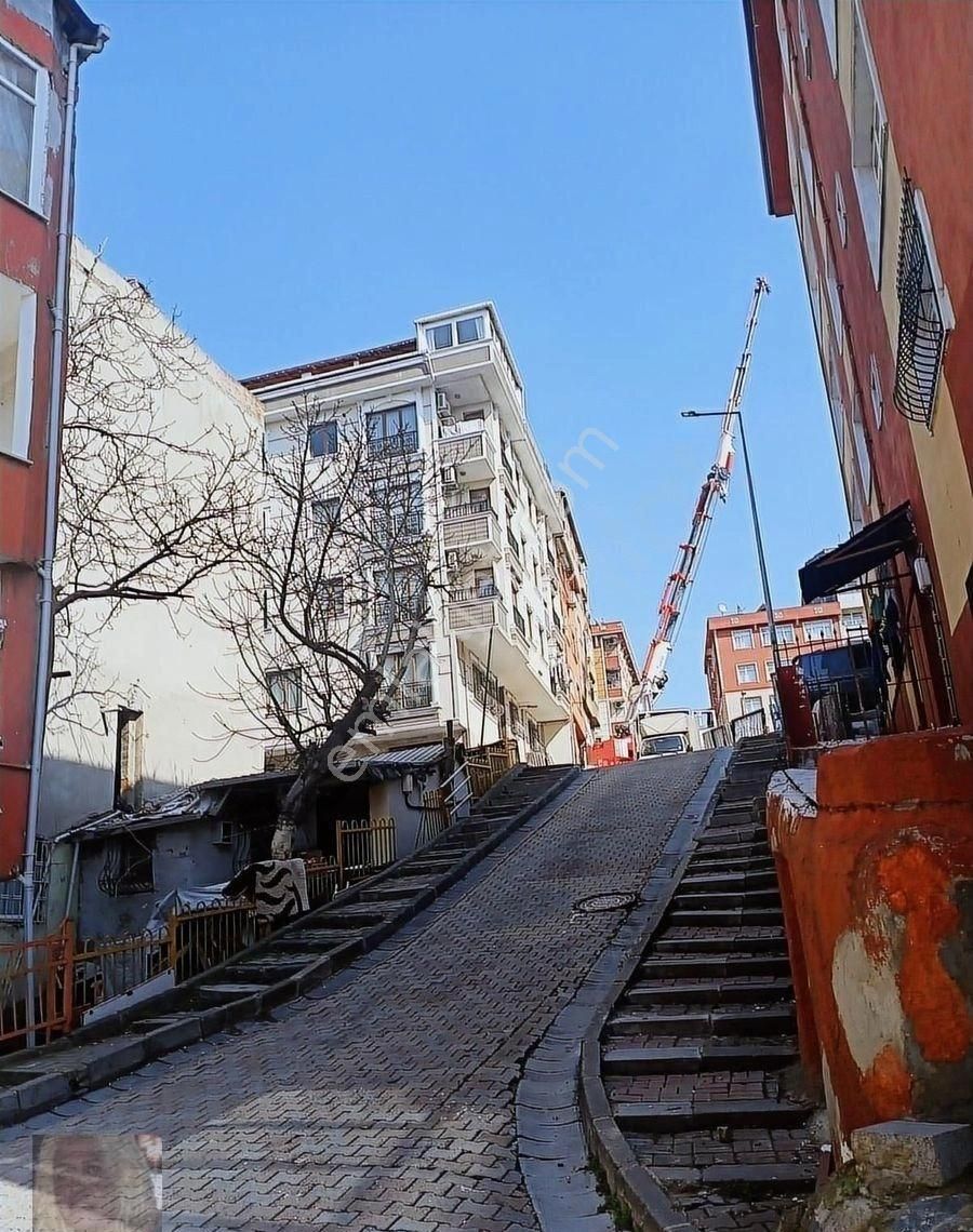 Sultan Selim Mah. 90m2 Full Eşyalı 2+1 Çift Balkon,çift Wc - Görsel 7