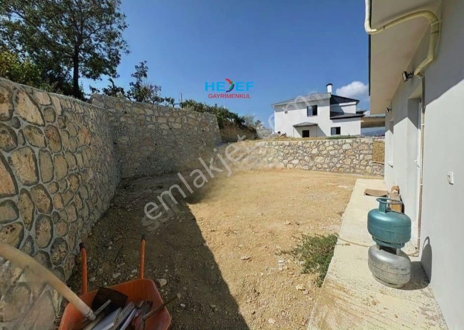 Kuzucubelen'de 1126m2 Arsa Üzerine Kurulu Acil Satılık 2+1 Daire - Görsel 15