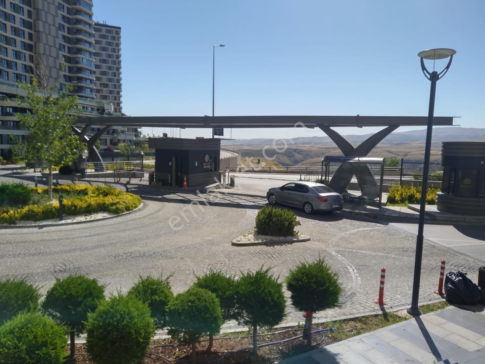 Başkent Emlak Konutları Ana Giriş Site İçinde Harika Kiralık - Görsel 8