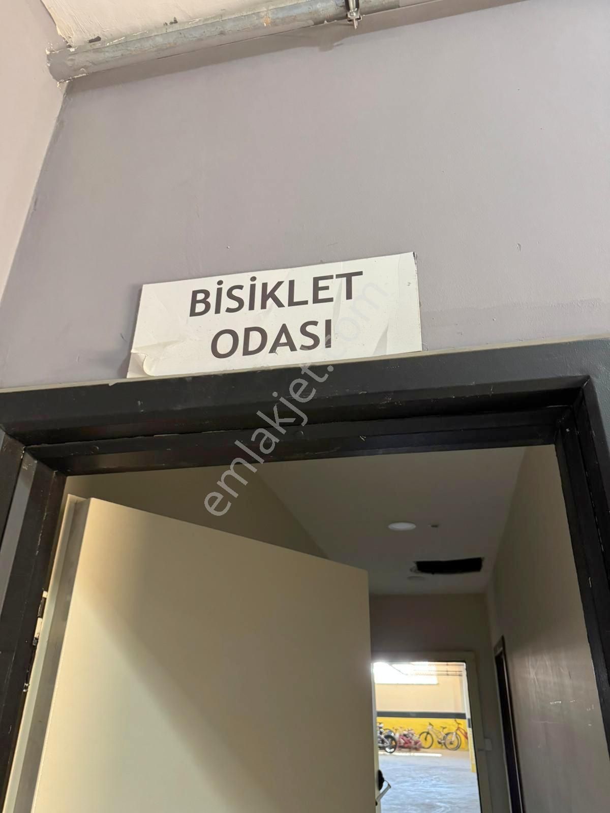 Mertcan'dan Havuzlu Güvenlikli İskanlı Ebeveyn Banyolu 2+1 Daire - Görsel 30