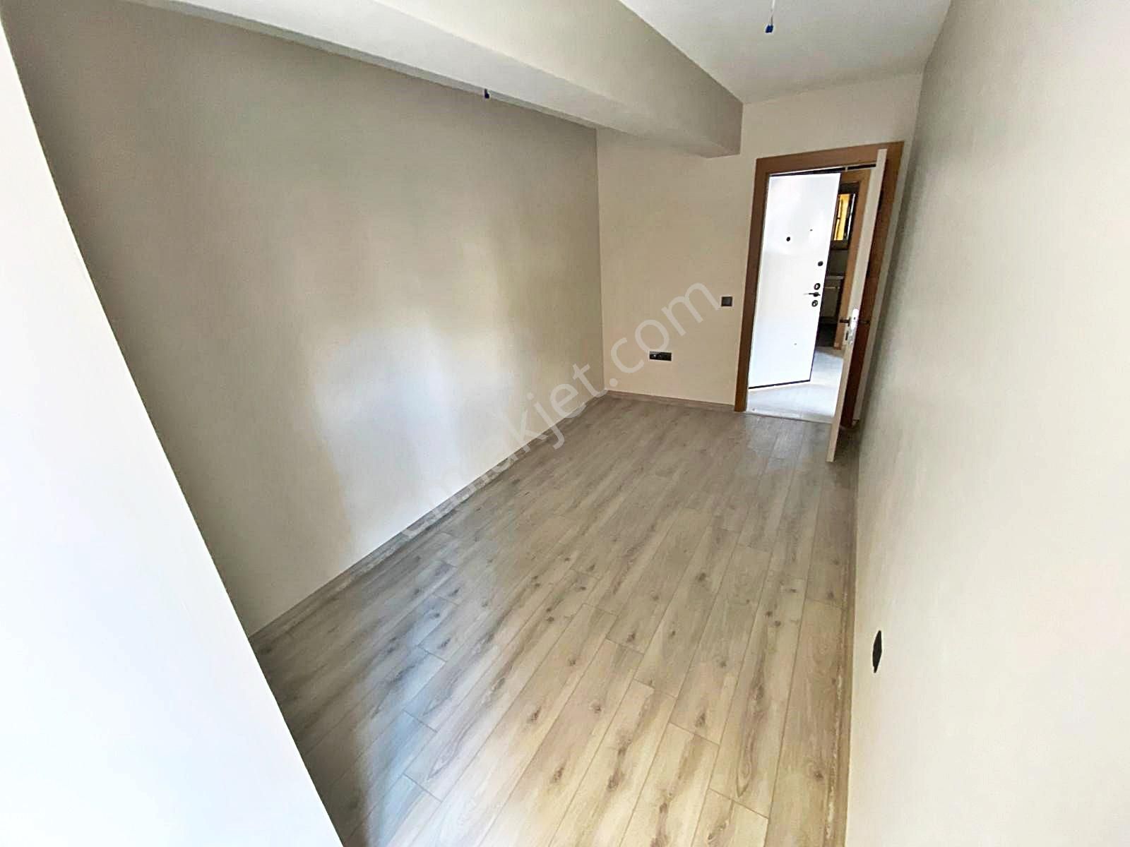 Yenimahallede Sıfır Lüks Konforlu Ulaşıma Şehir Has. Yakını 1+1 - Görsel 2