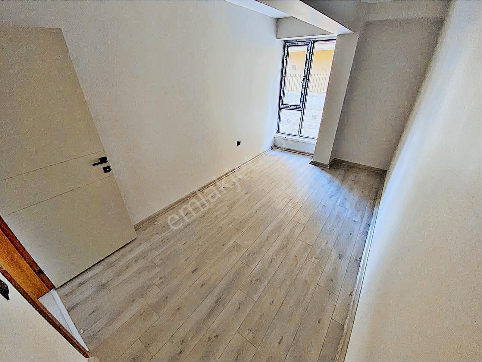 Yenimahallede Sıfır Lüks Konforlu Ulaşıma Şehir Has. Yakını 1+1 - Görsel 13