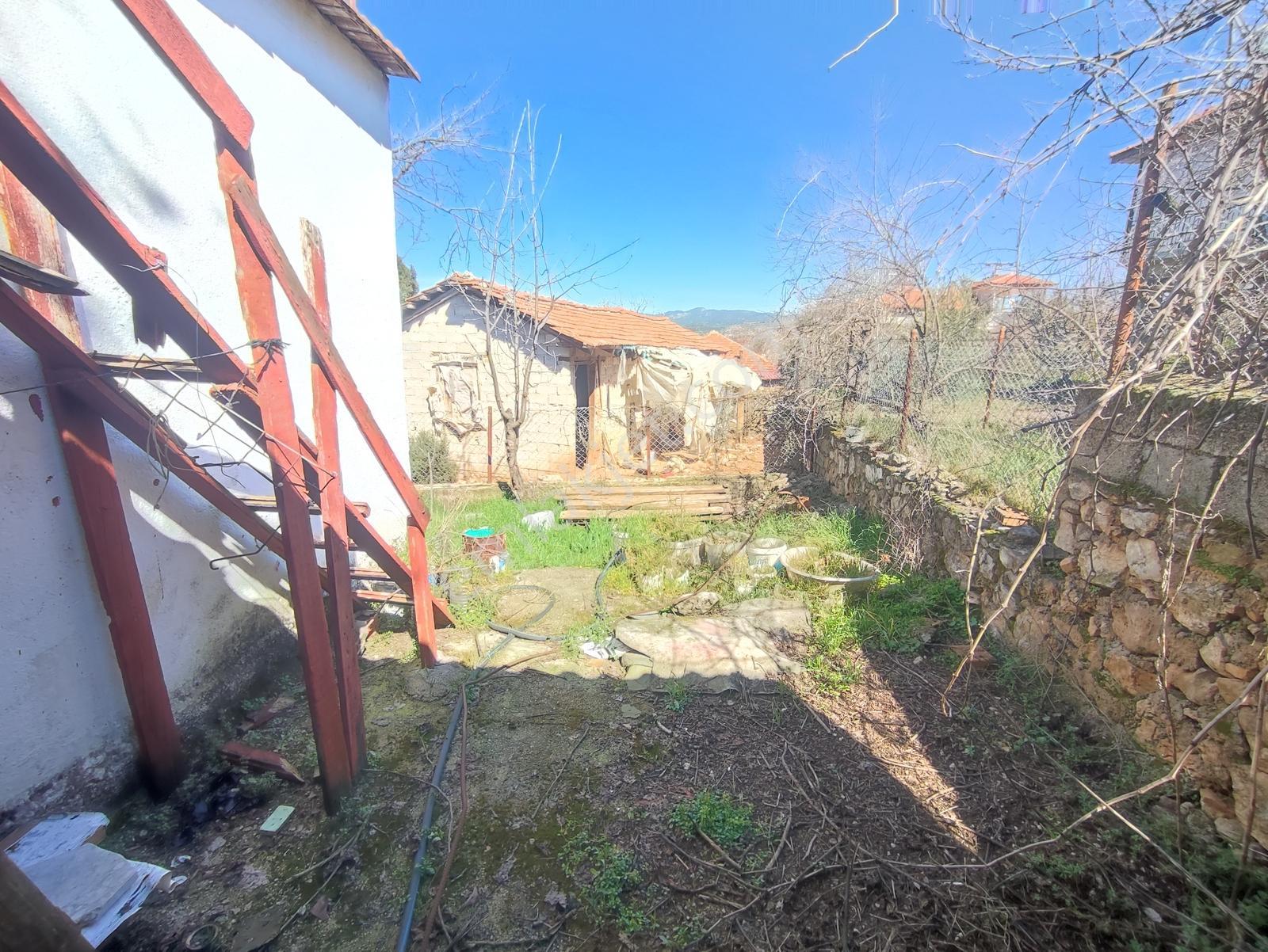 Dağbeli Merkezde 291 M2 Arsa İçinde Satılık Bahçeli Müstakil Ev - Görsel 3
