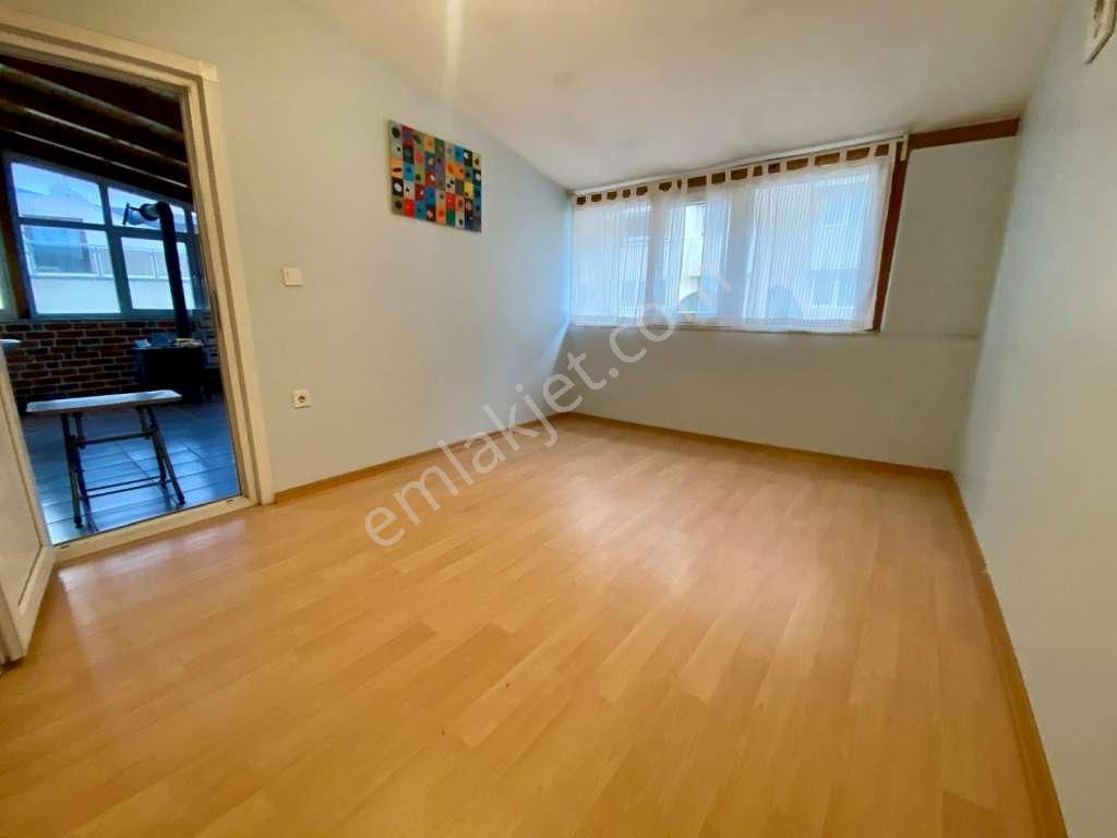 Kaçmaz'dan Altıntepe'de Yenilenmiş Masrafsız 3+2 Kiralık Dubleks - Görsel 23