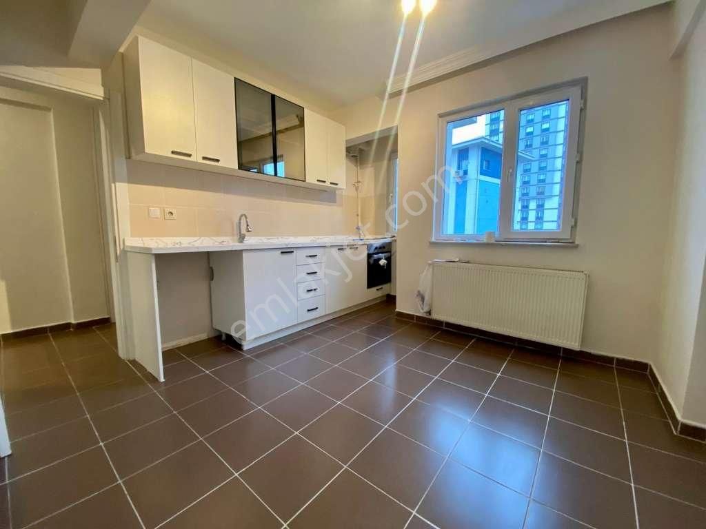 Kaçmaz'dan Altıntepe'de Yenilenmiş Masrafsız 3+2 Kiralık Dubleks - Görsel 3